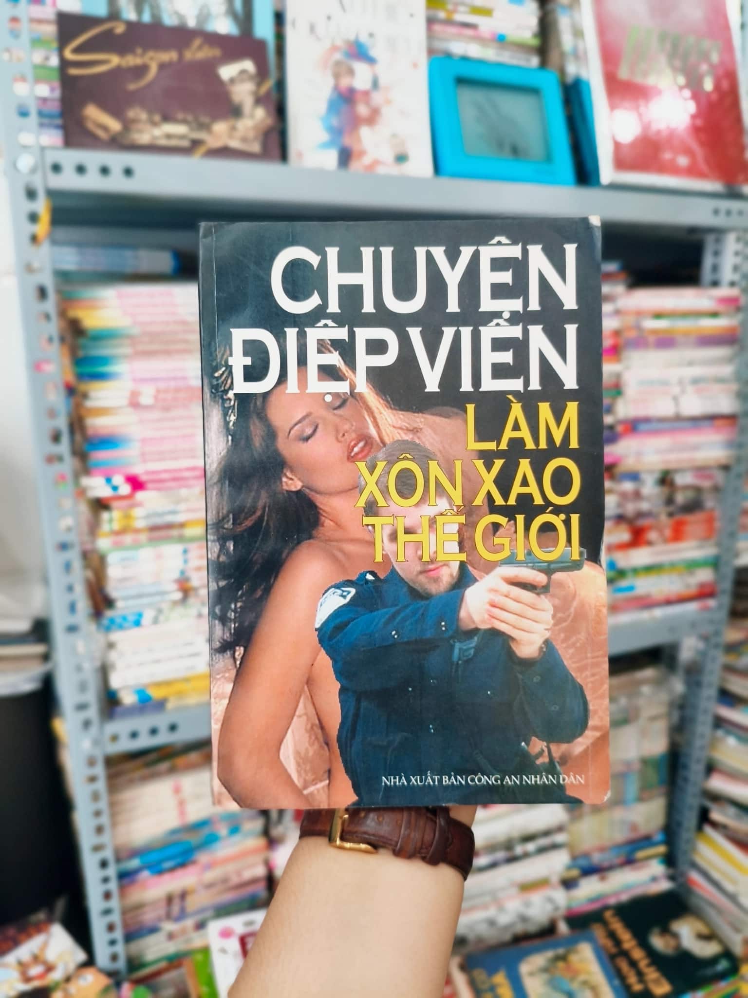 Chuyên điệp viên làm xôn xao thế giới 