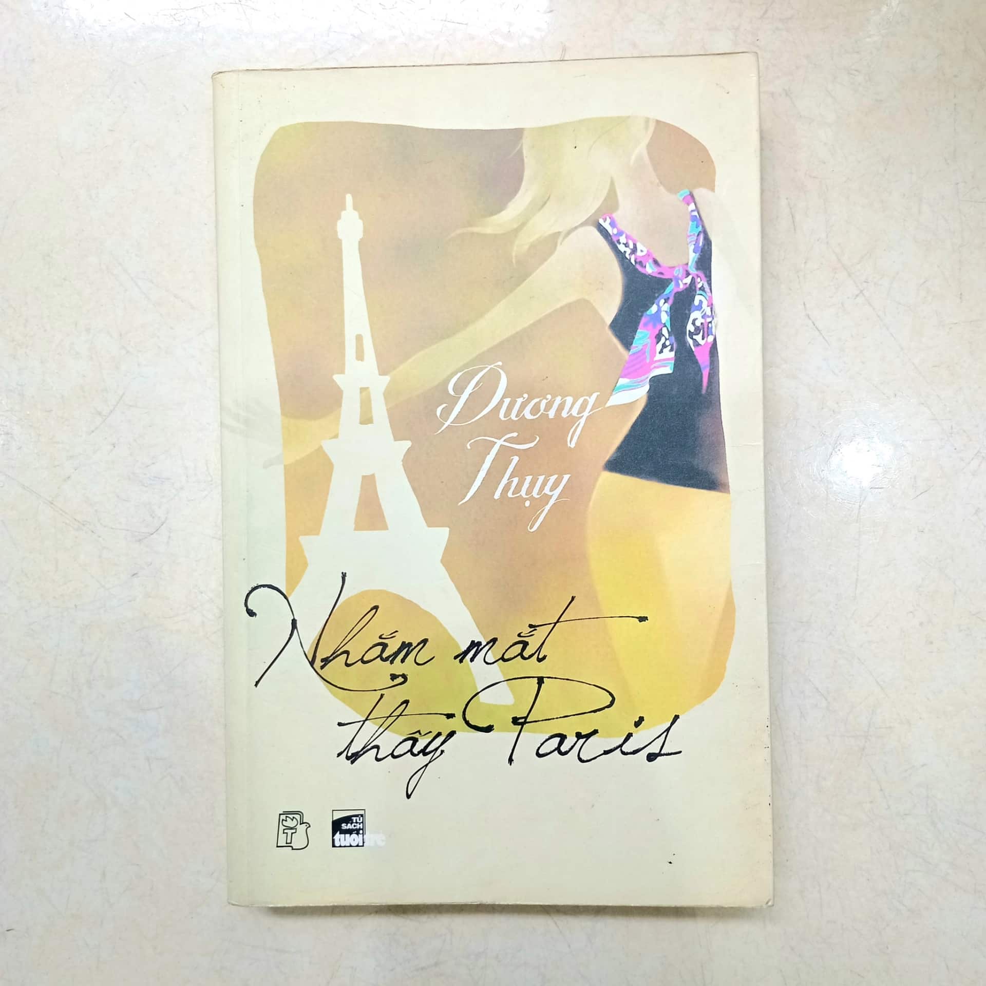 Nhắm mắt thấy Paris