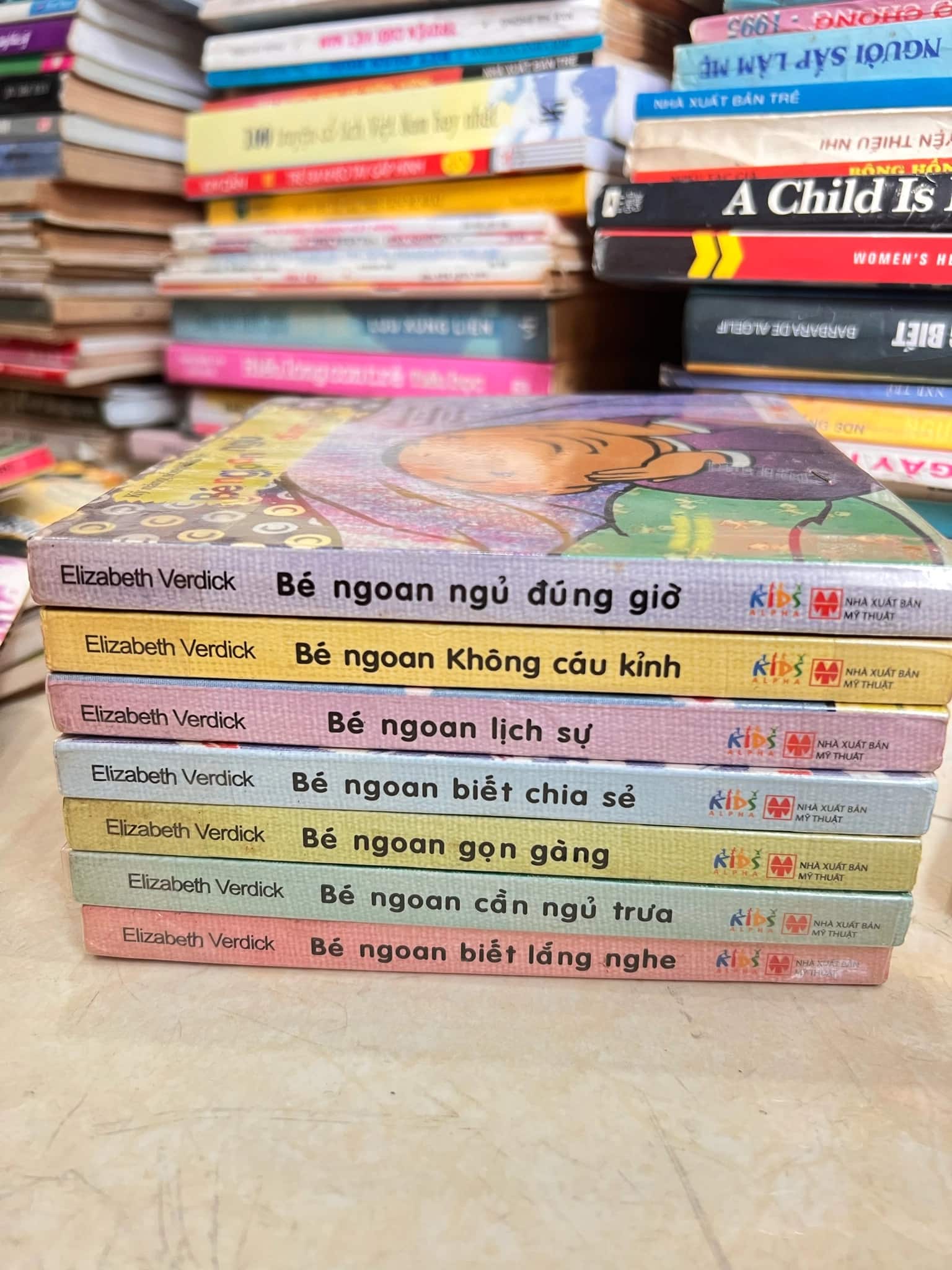 Kỹ năng sống cho bé 7 cuốn