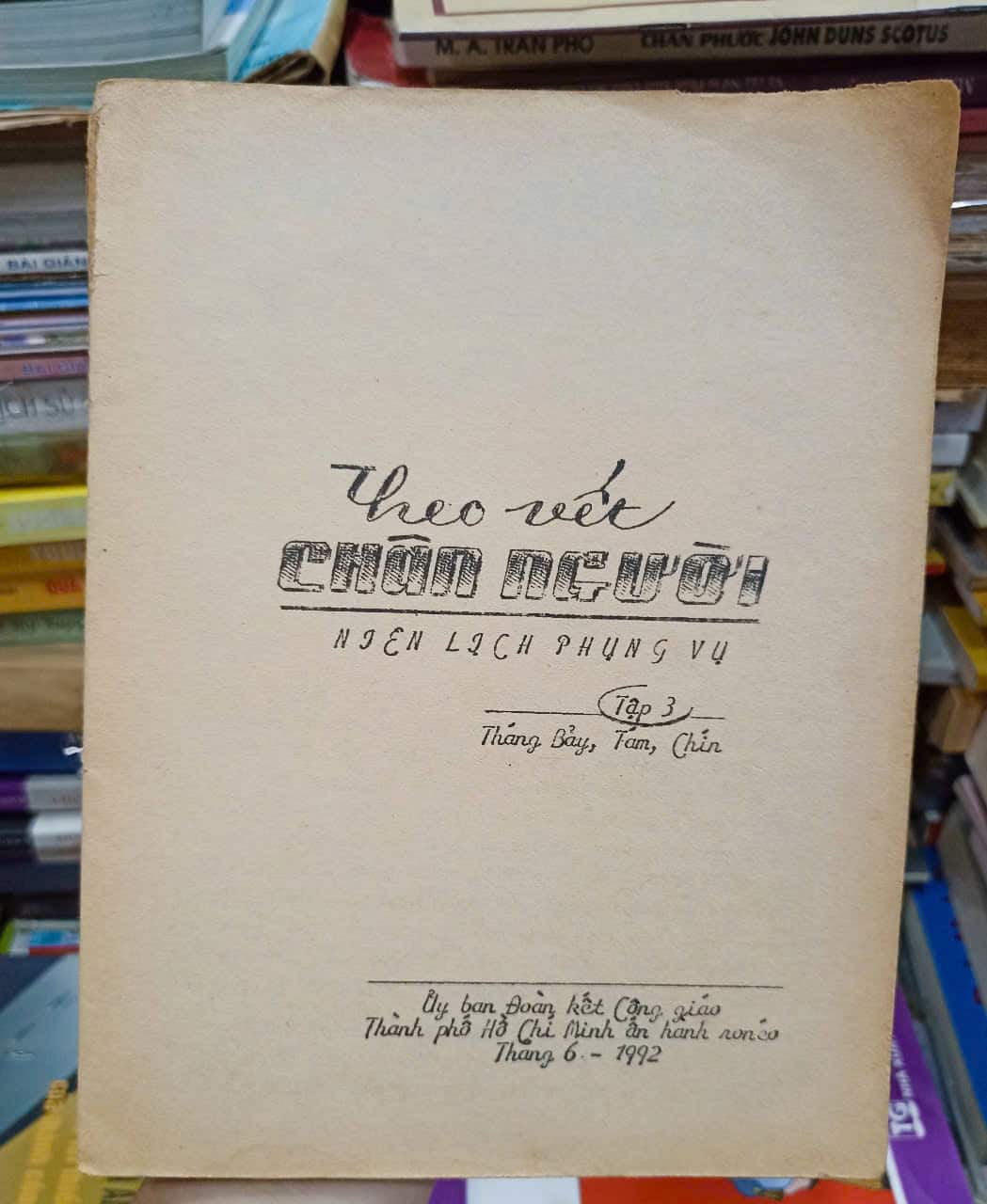 Theo vết chân người - Tập 3