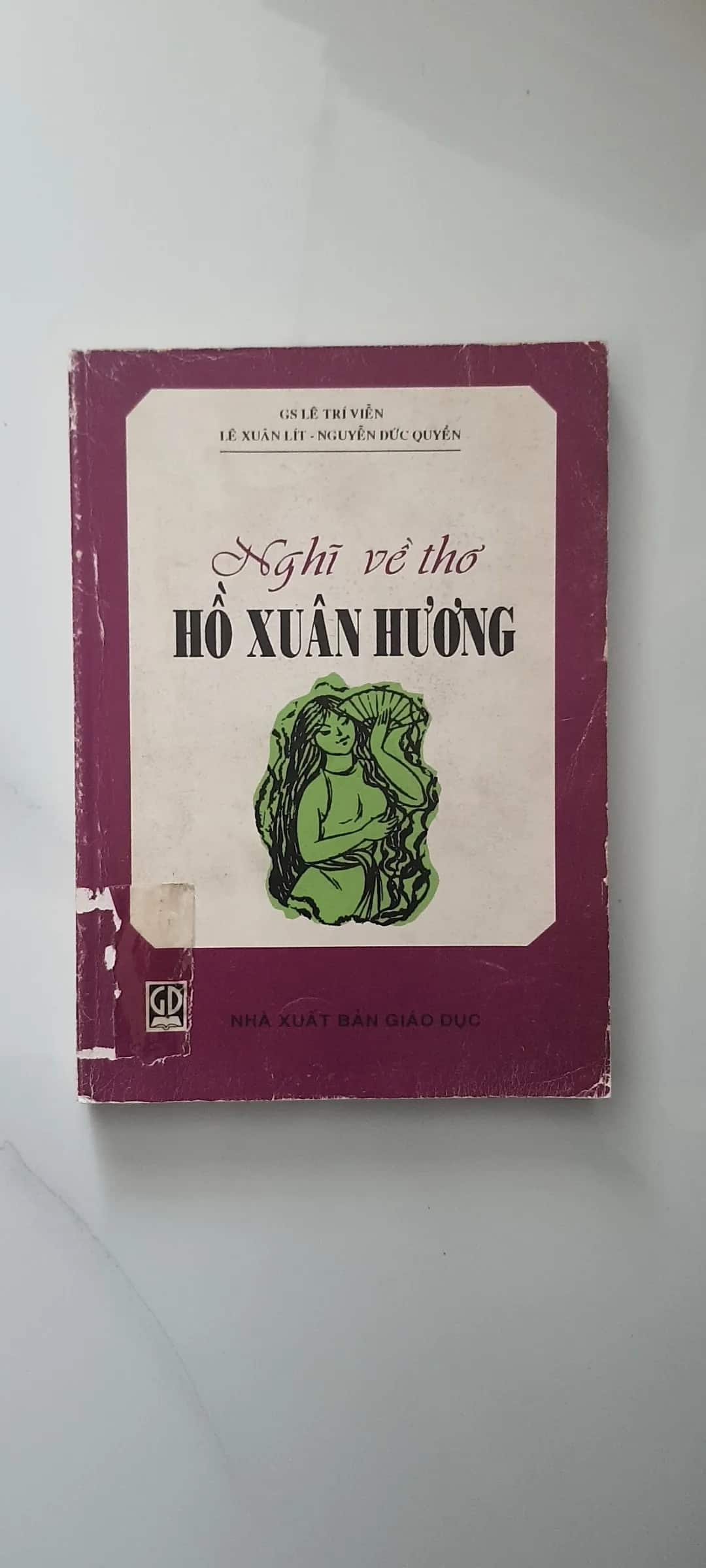 Nghĩ Về Thơ Hồ Xuân Hương