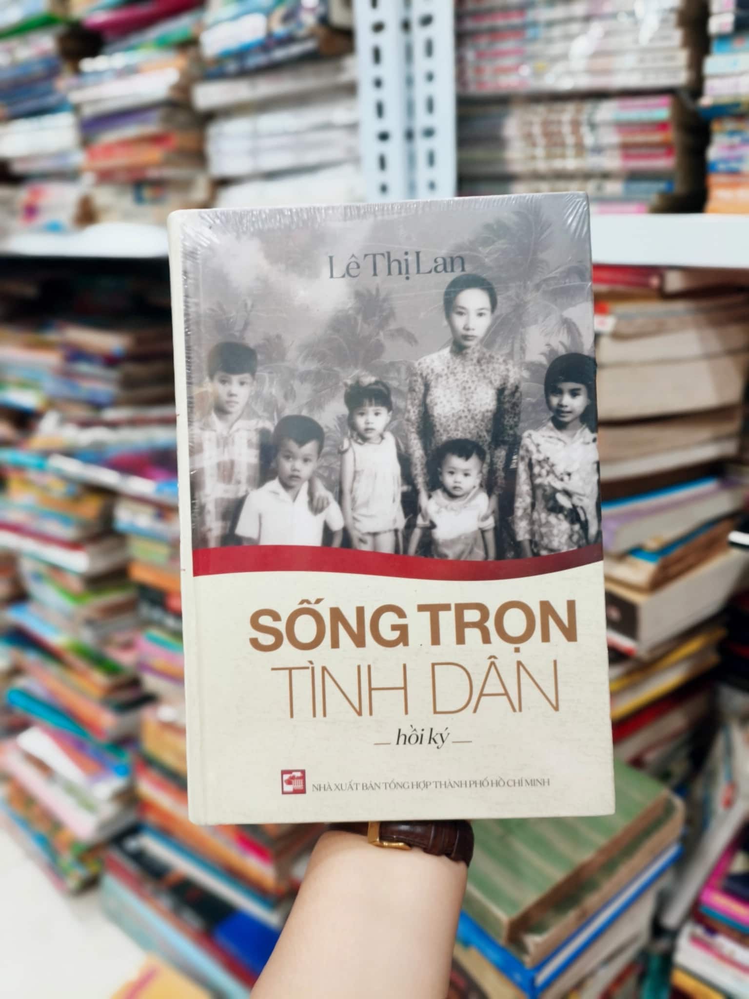 Sống trọn tình dân 
