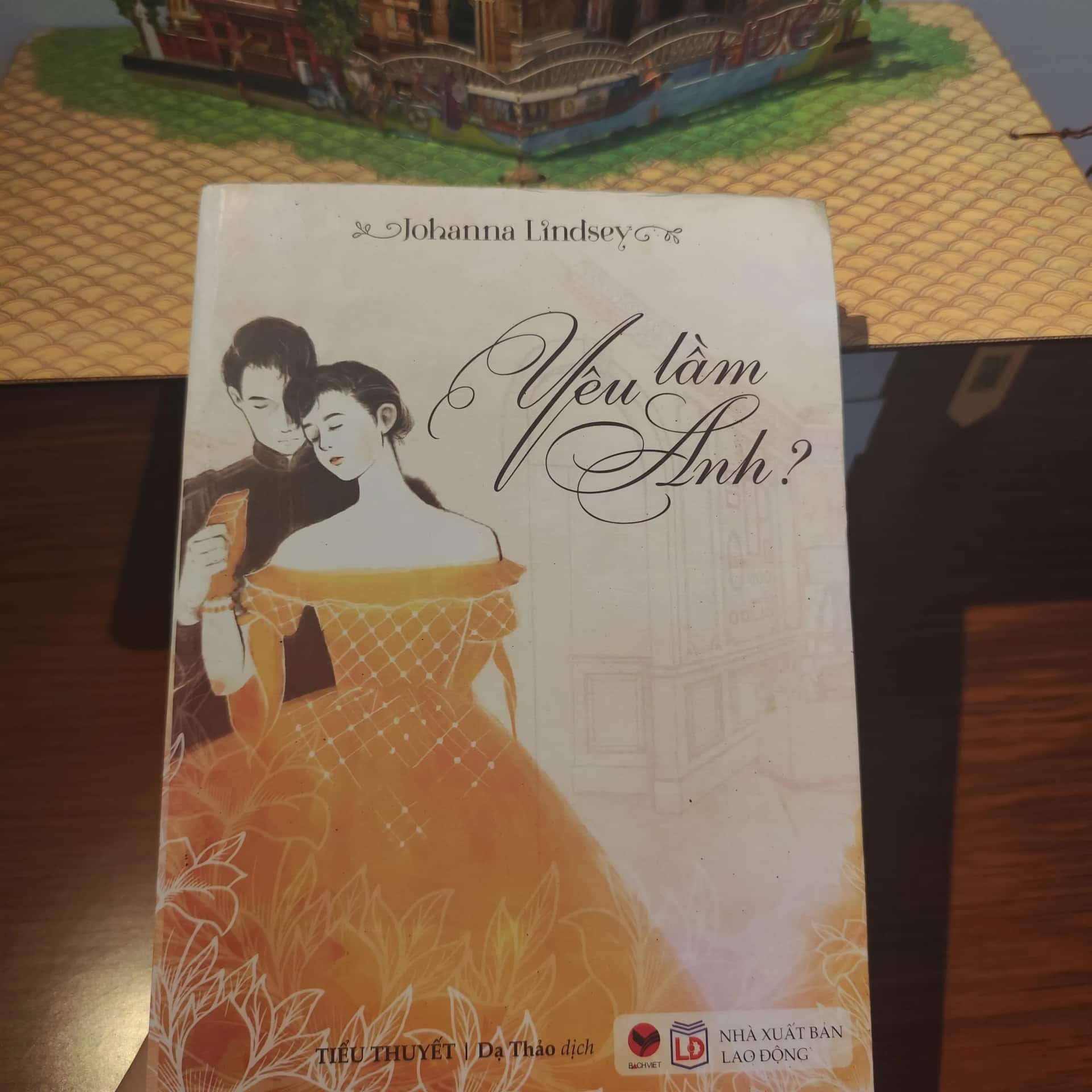 Yêu lầm anh?