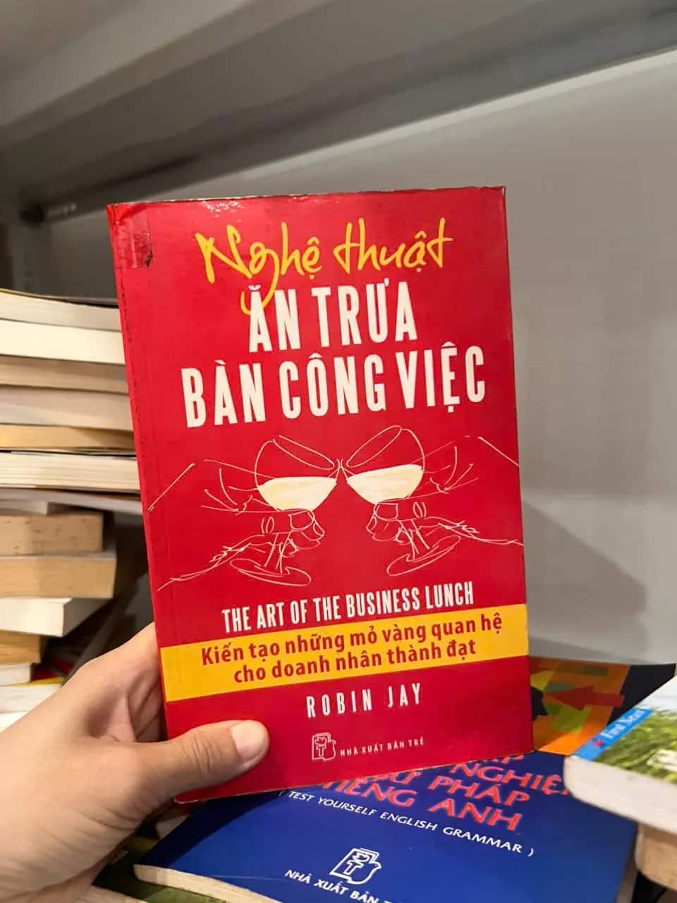 Nghệ Thuật Ăn Trưa Bàn Công Việc