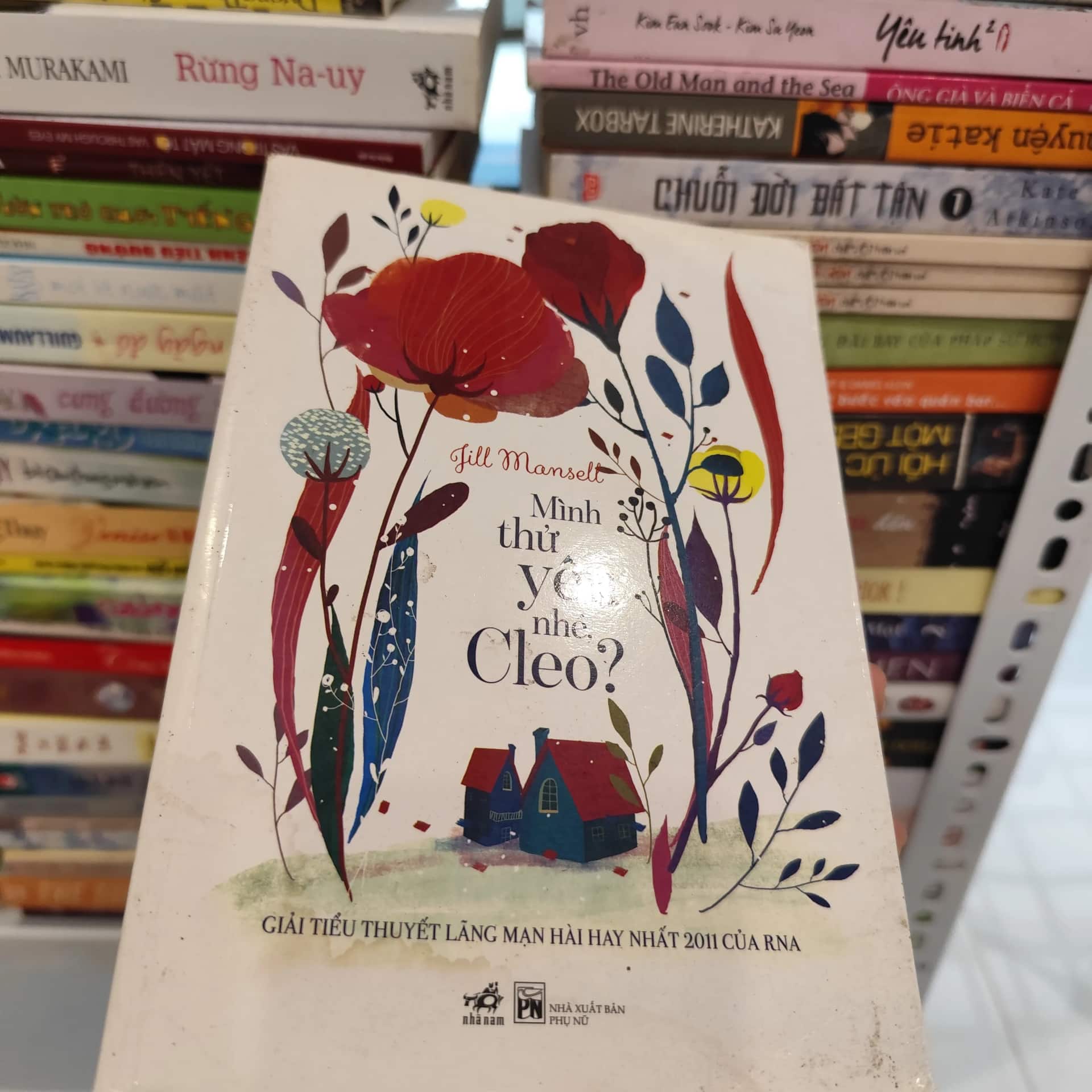 Mình thử yêu nhé Cleo?