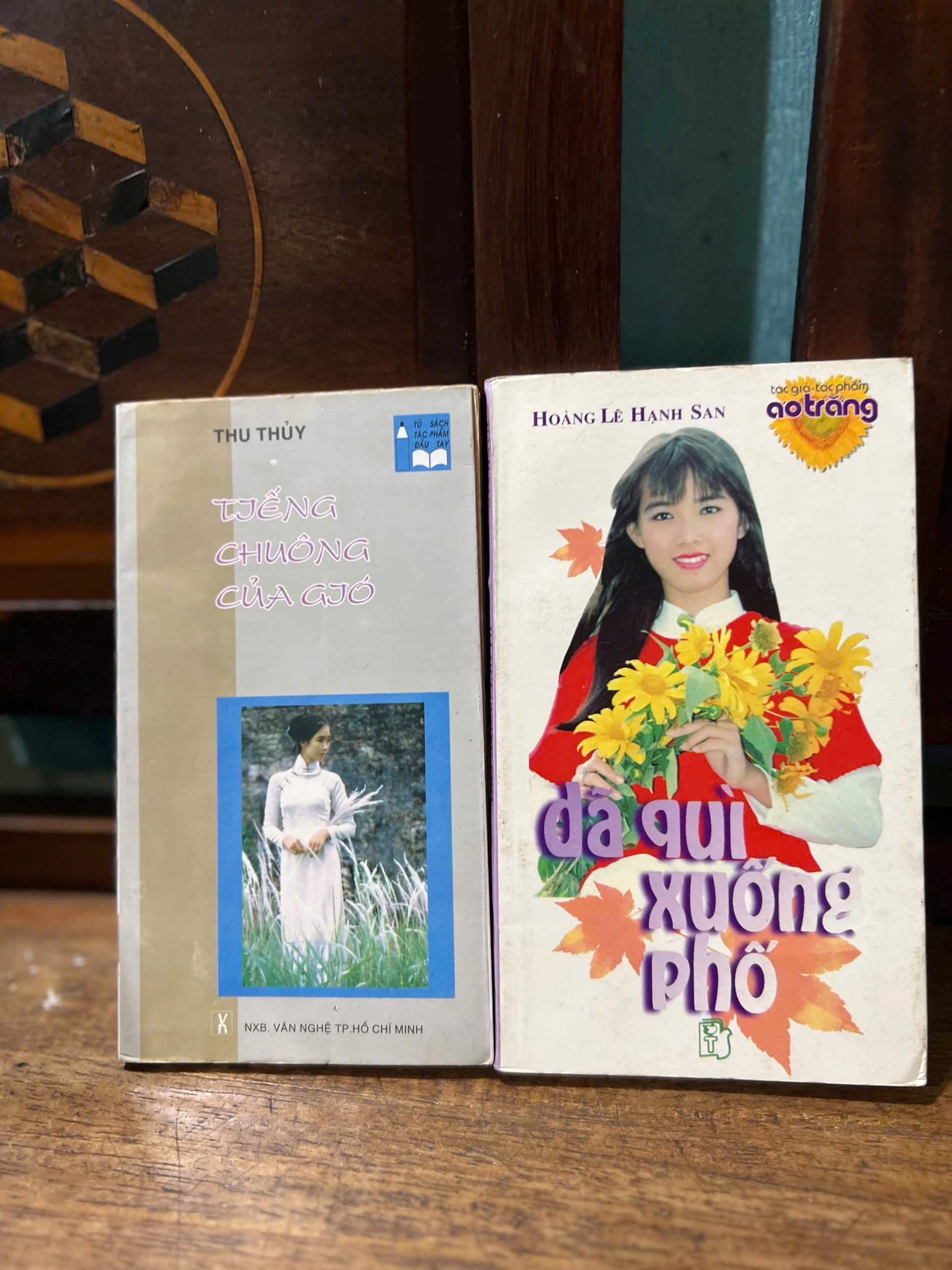 Tiếng Chuông của gió/ Dã quì xuống phố