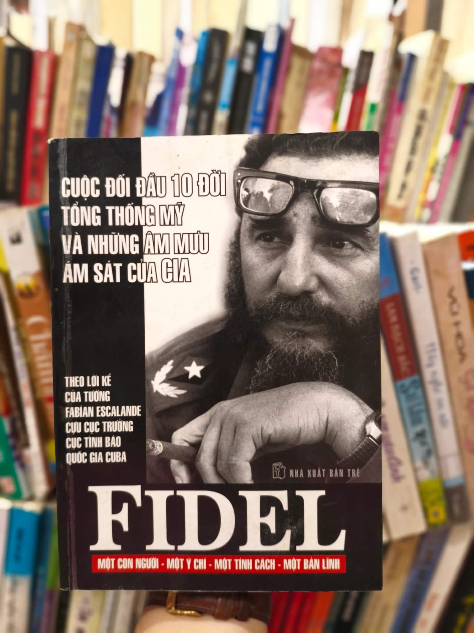 FIDEL, nhà xuất bản trẻ 