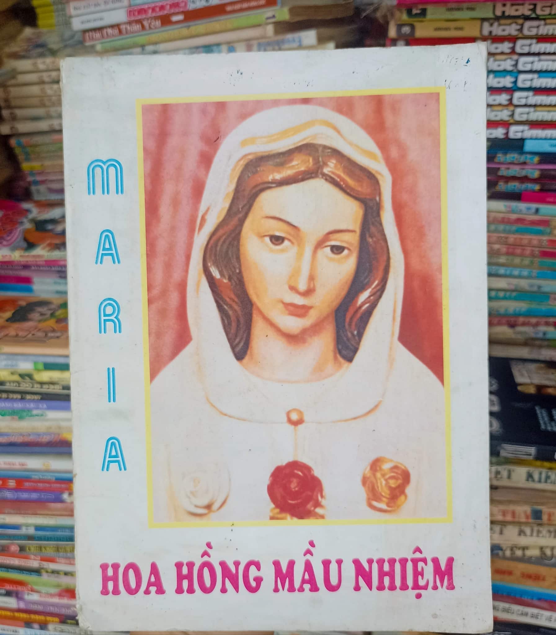 Maria hoa hồng mầu nhiệm 