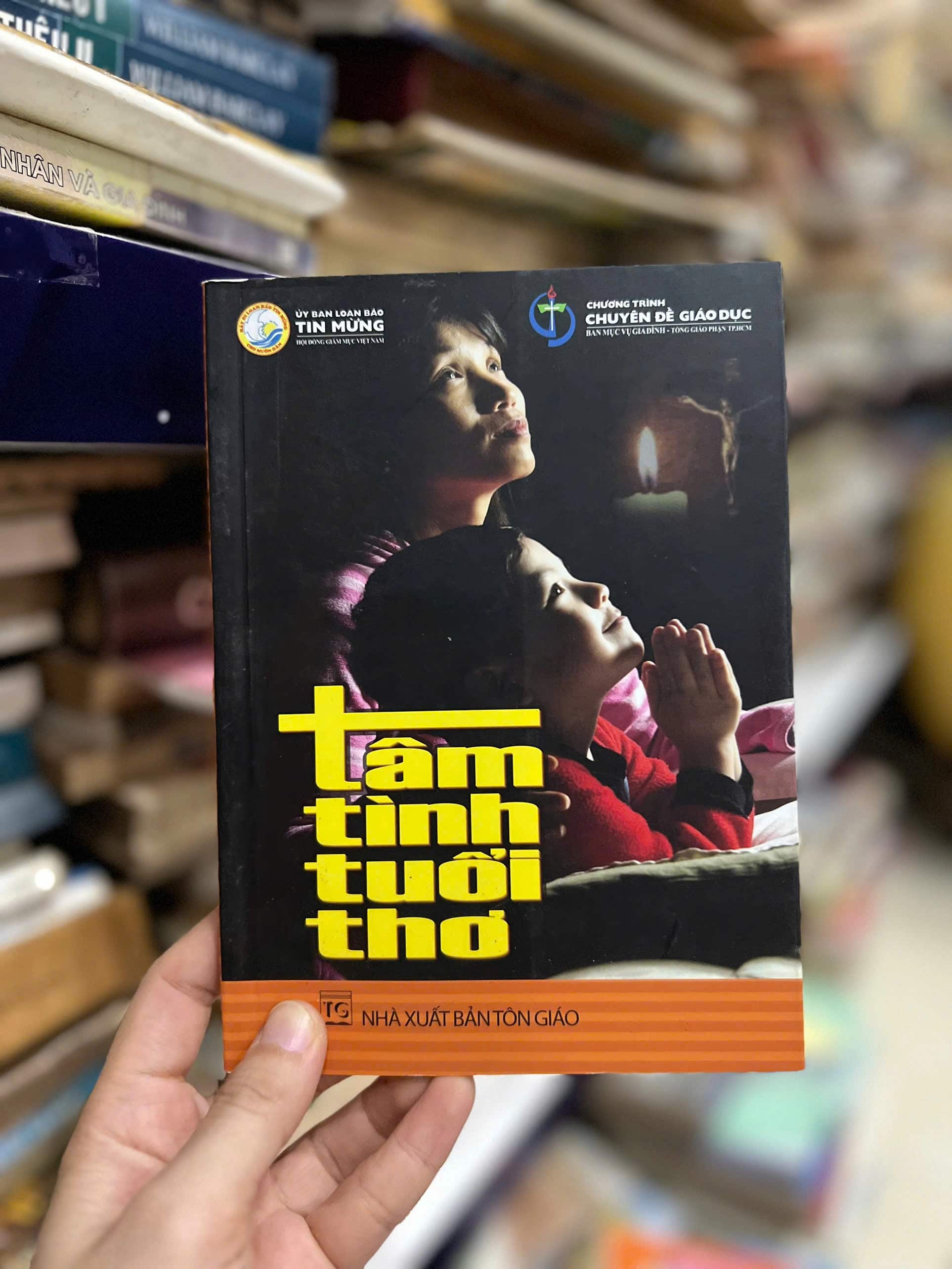 Tâm Tình Tuổi Thơ