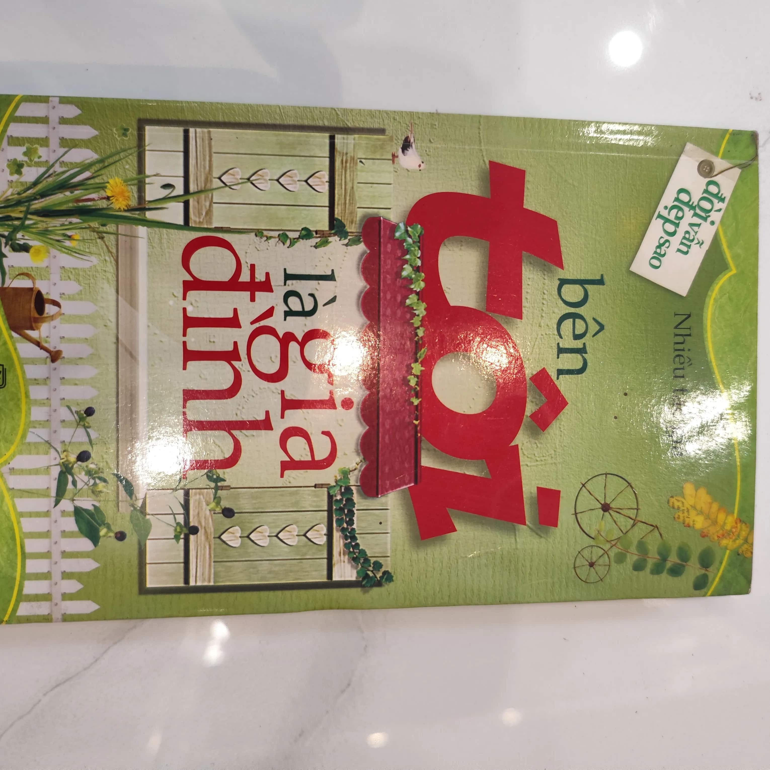 Bên tôi là gia đình