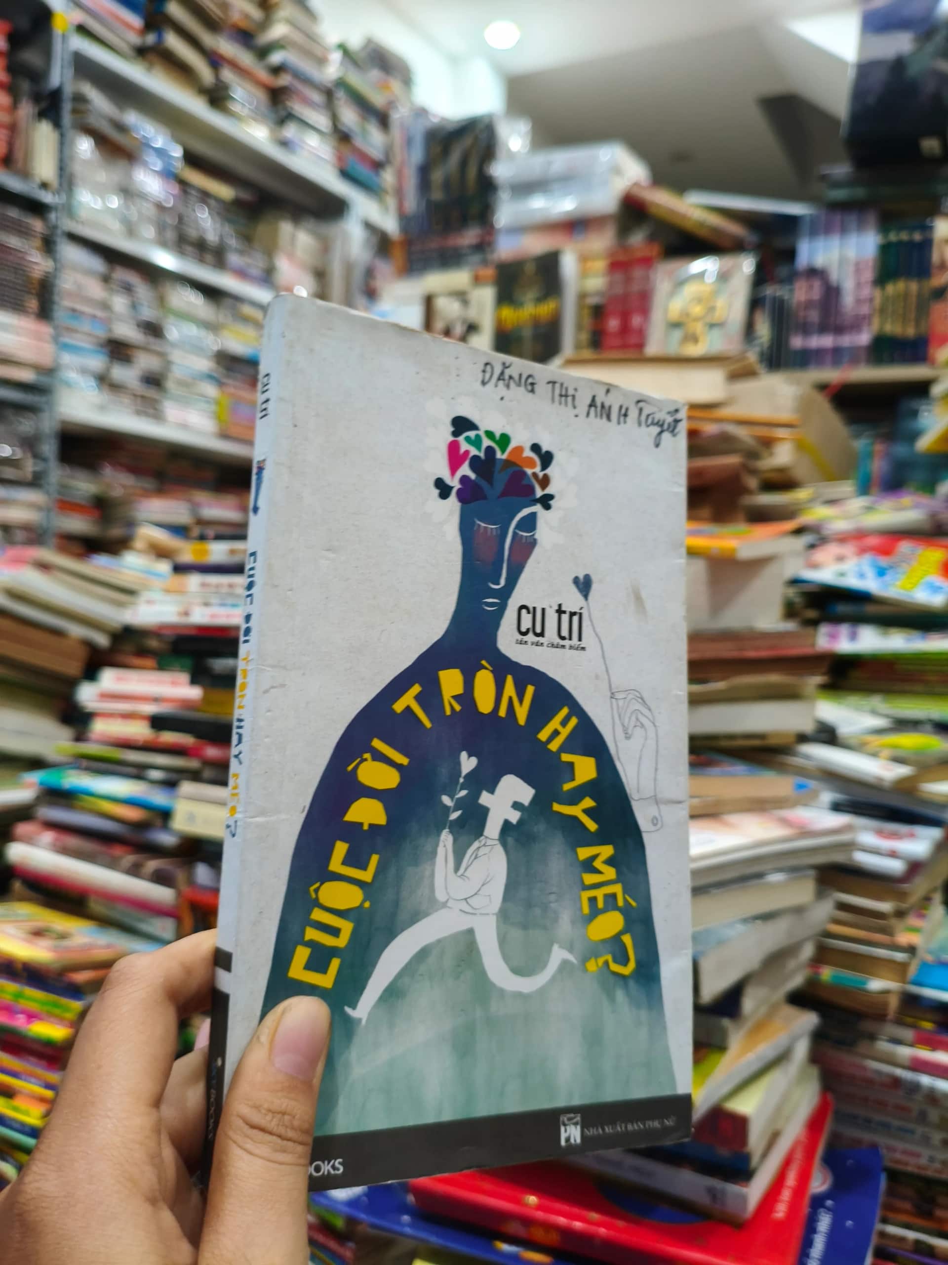 Cuộc đời tròn hay méo