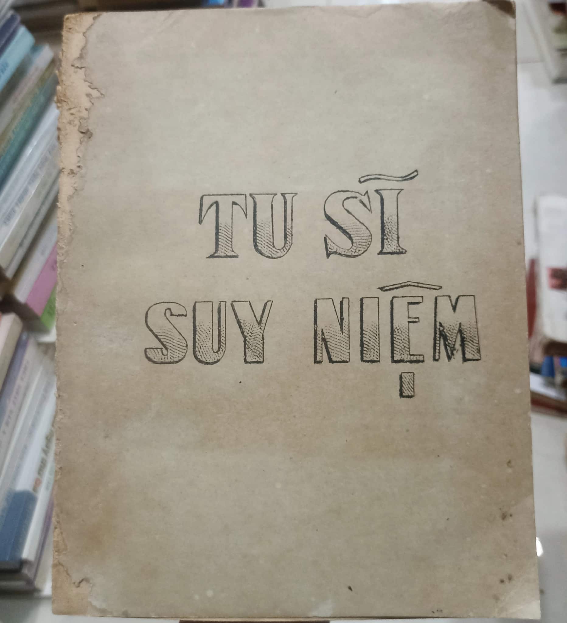 Tu sĩ suy niệm