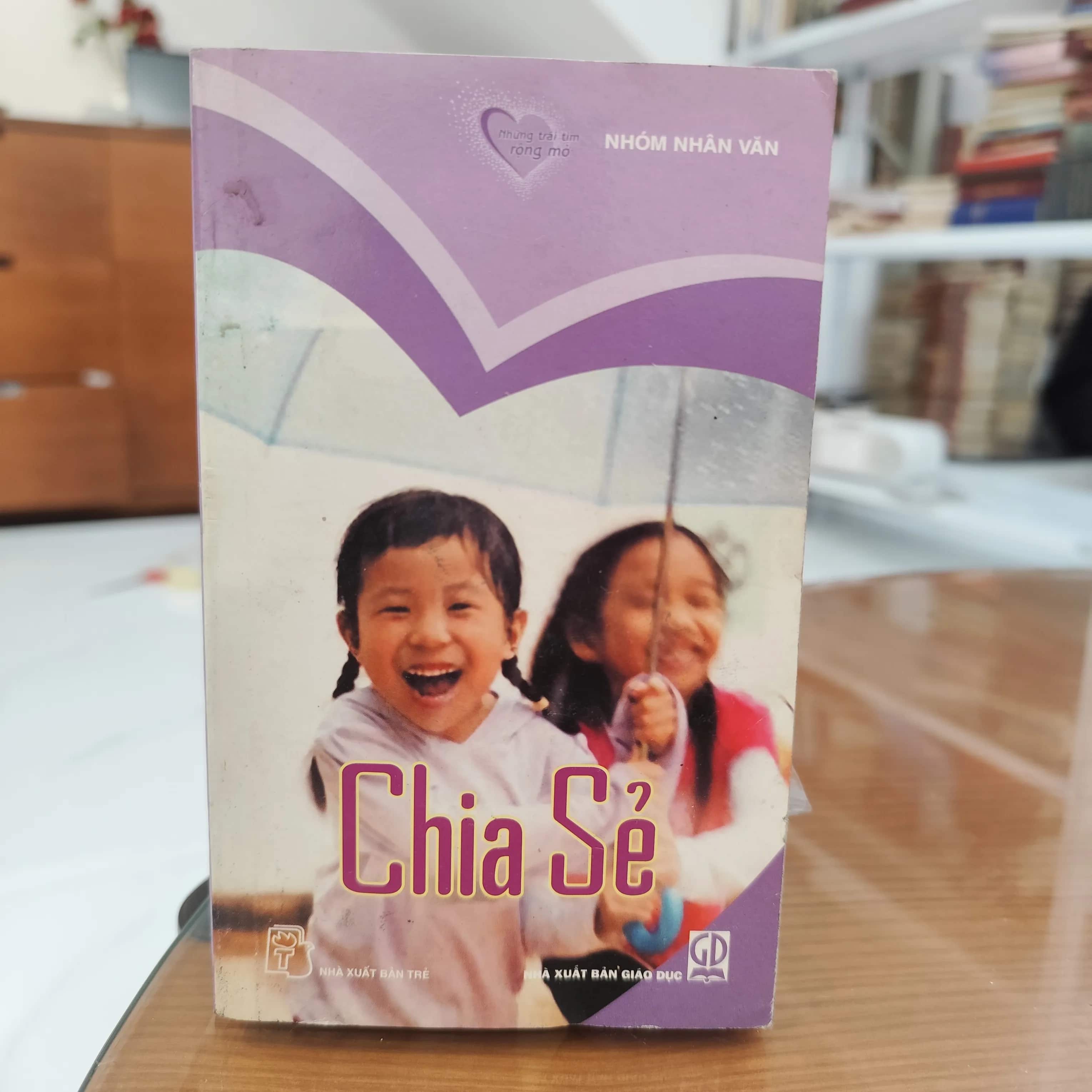 Chia sẻ