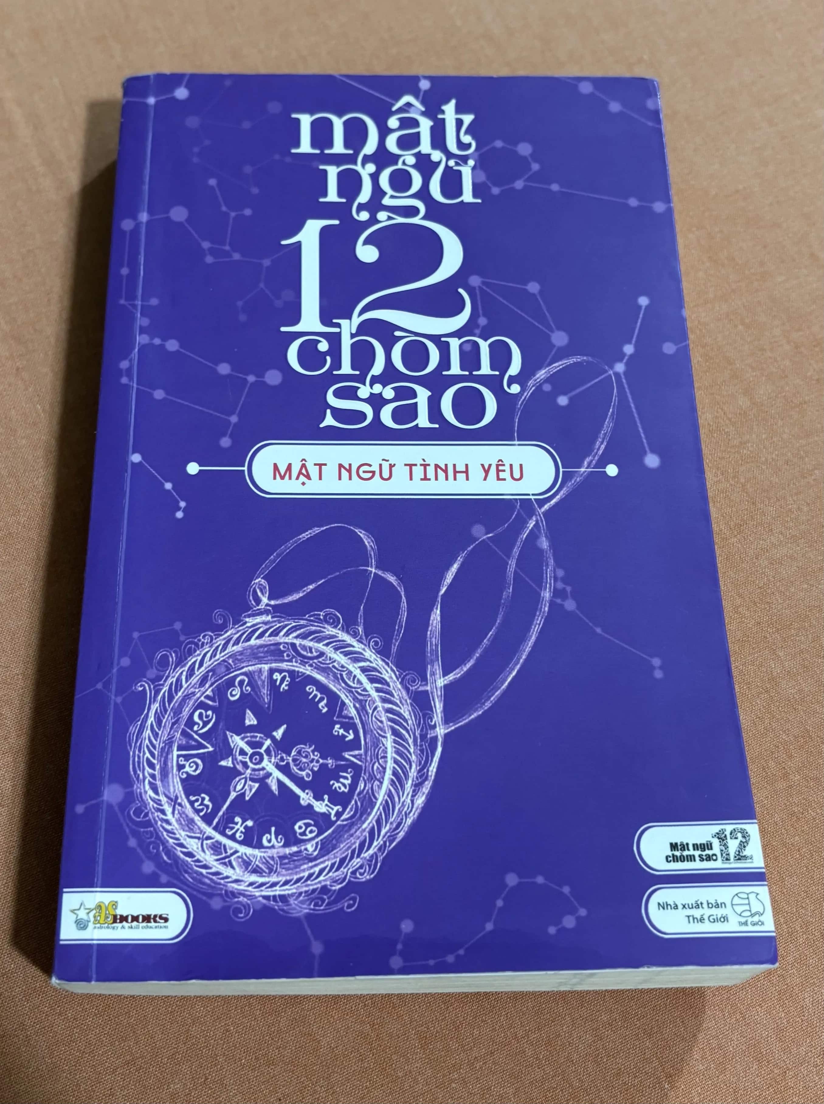 Mật ngữ tình yêu 12 chòm sao 