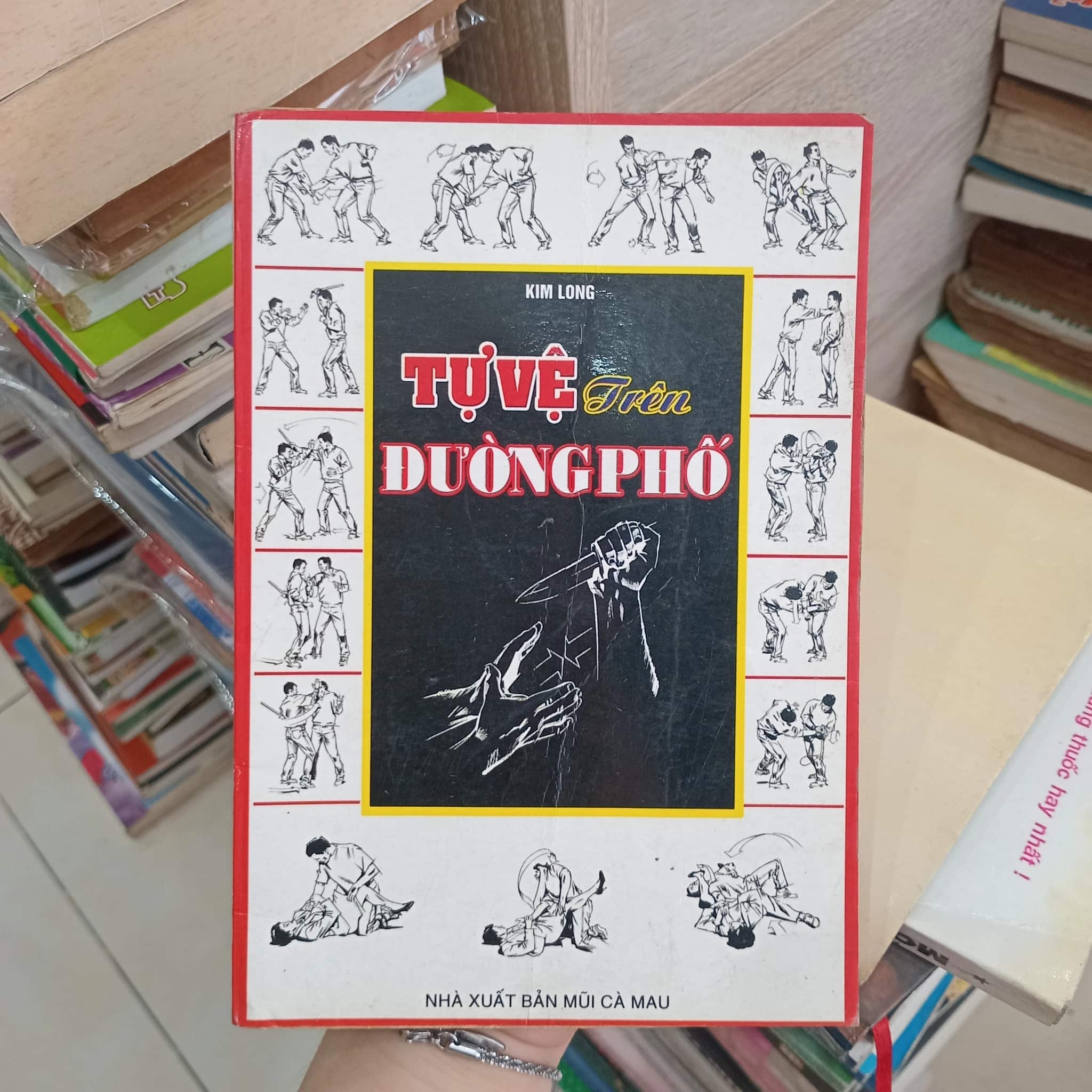 Tự vệ trên đường phố 