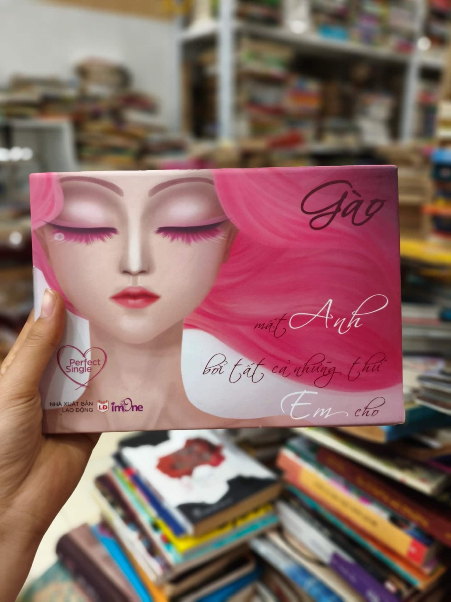 2 cuốn mất anh bởi mọi thứ em cho