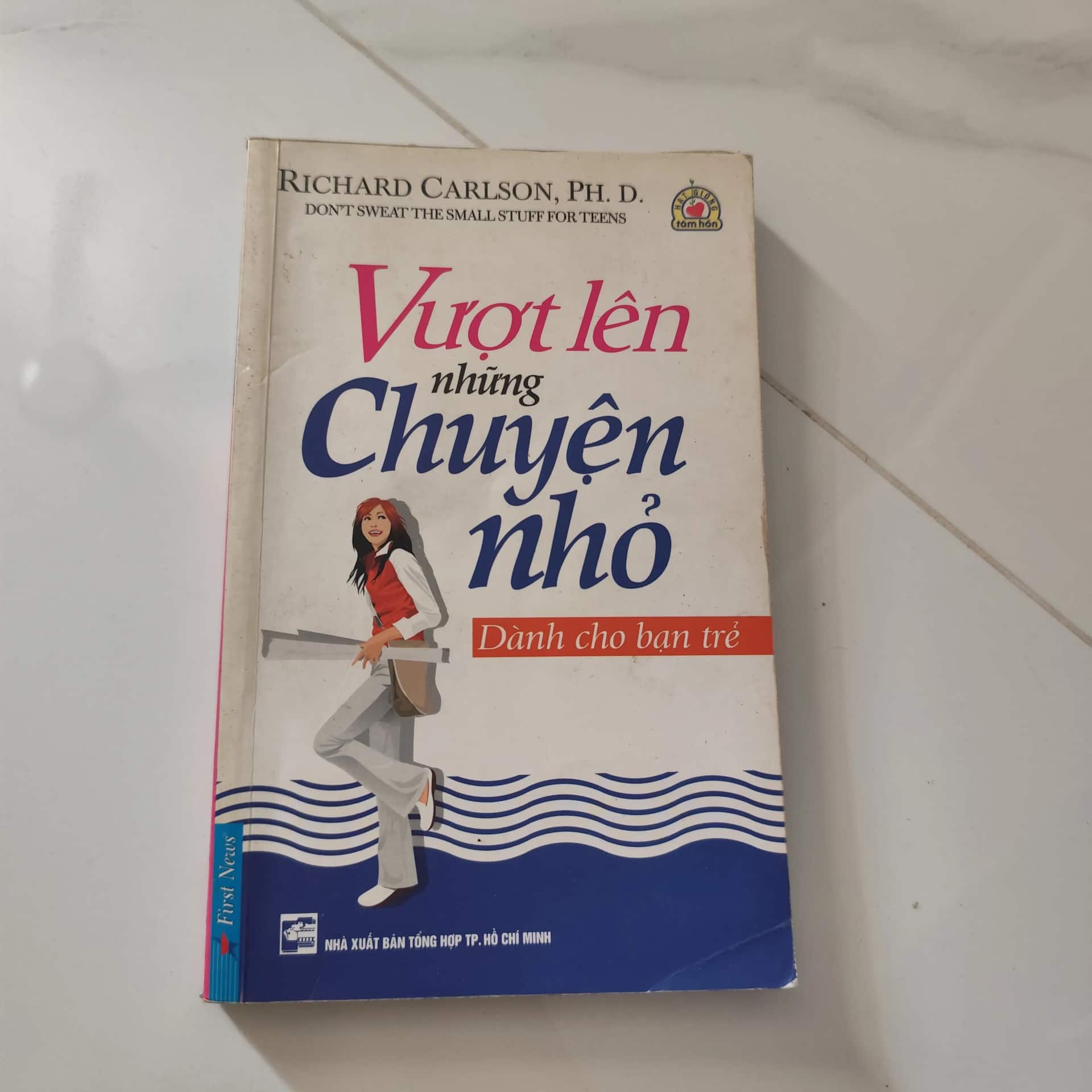 Vượt lên những chuyện nhỏ dành cho bạn trẻ