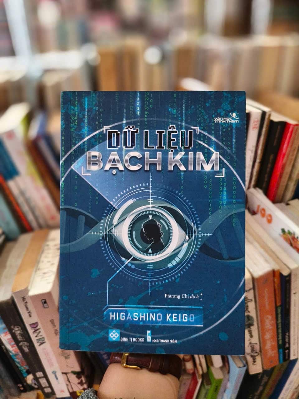 Dữ Liệu Bạch Kim - Higashino Keigo
