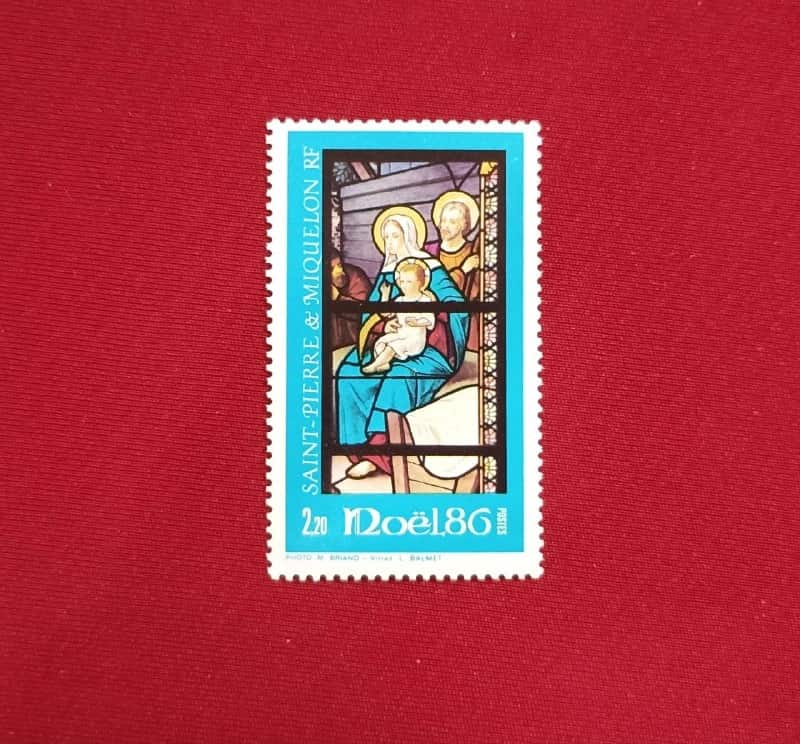 Noël 1986 – Stained Glass Nativity (Kính màu Giáng Sinh)