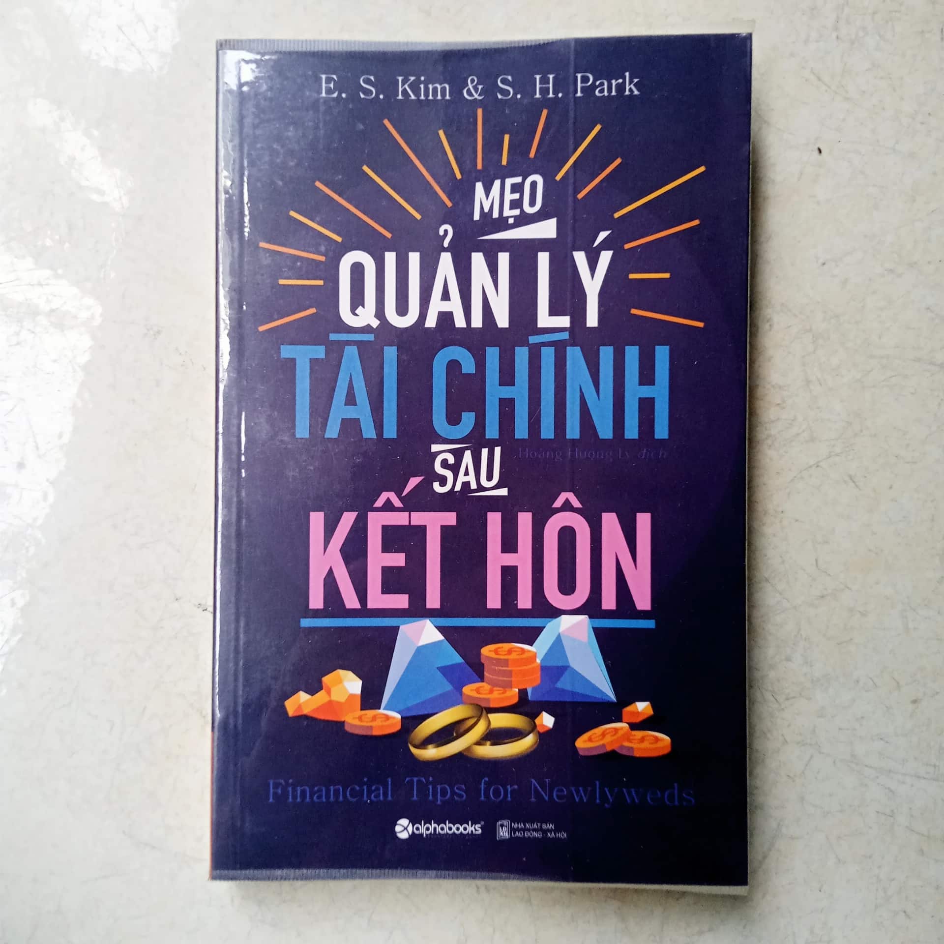 Mẹo quản lý tài chính sau kết hôn