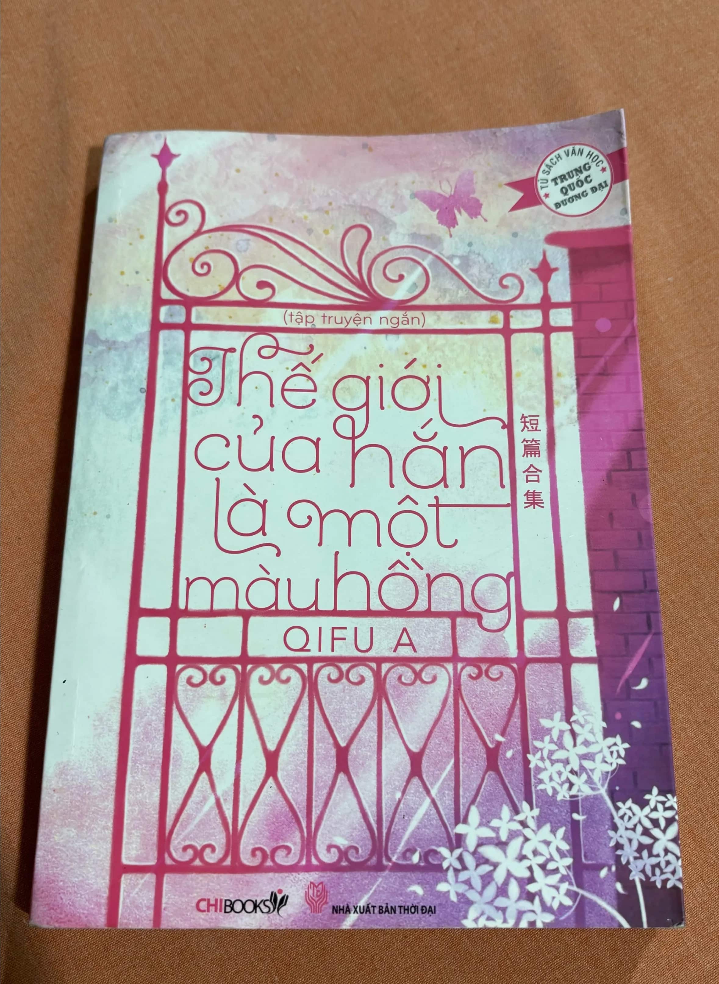 Thế giới của hắn là một màu hồng 