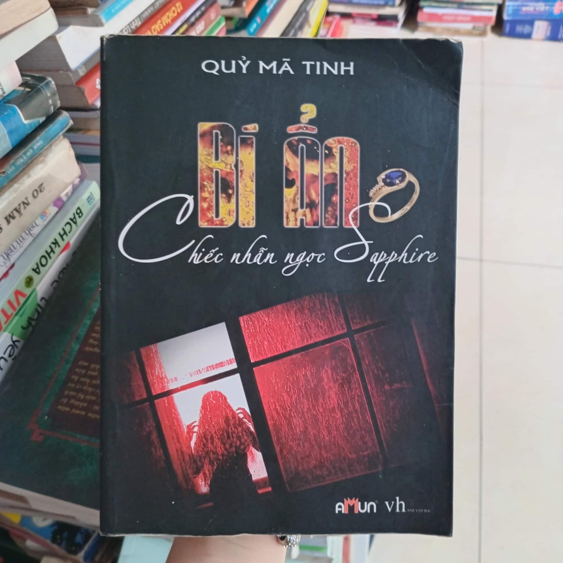 Bí ẩn chiếc nhẫn ngọc Sapphire