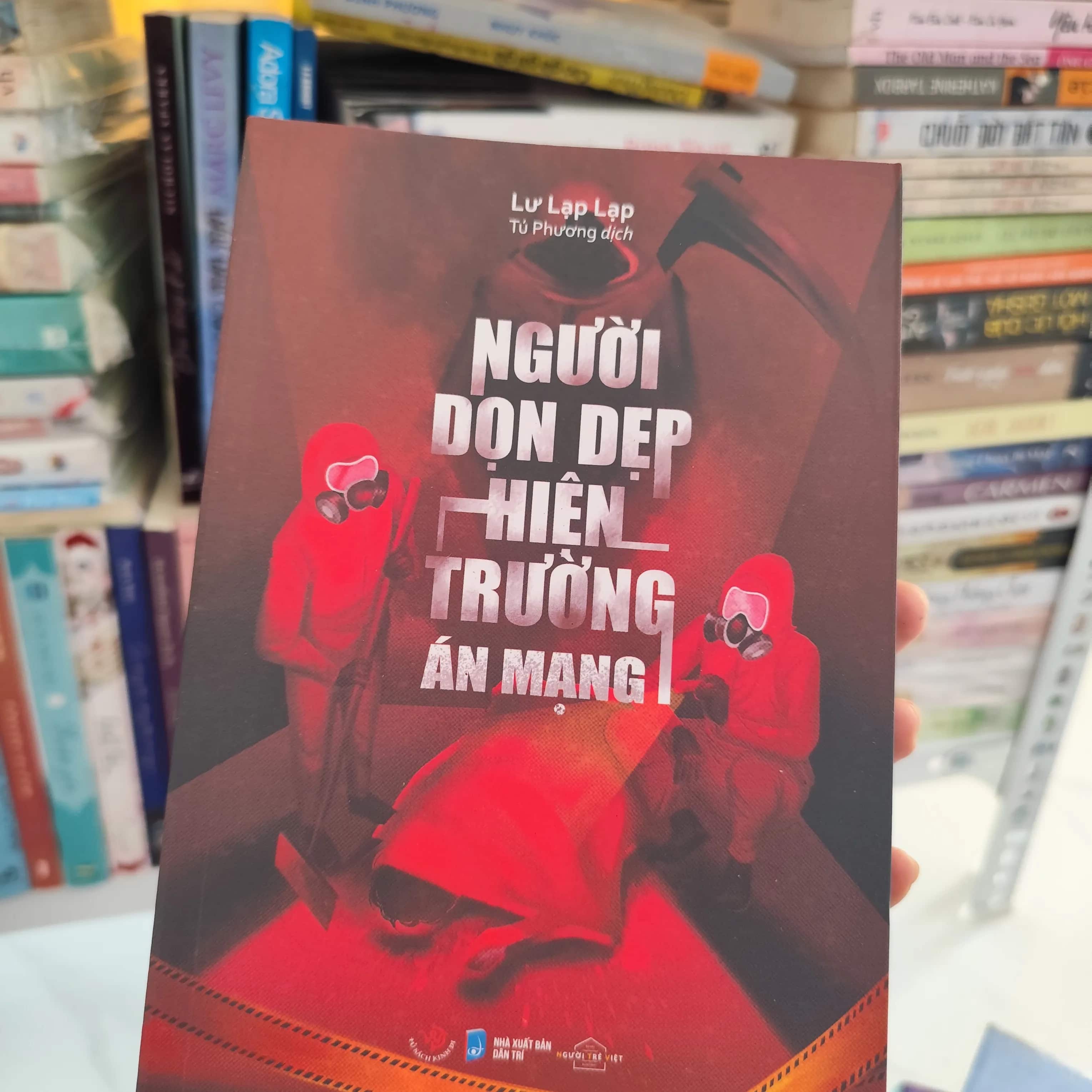 Người dọn dẹp hiện trường án mạng