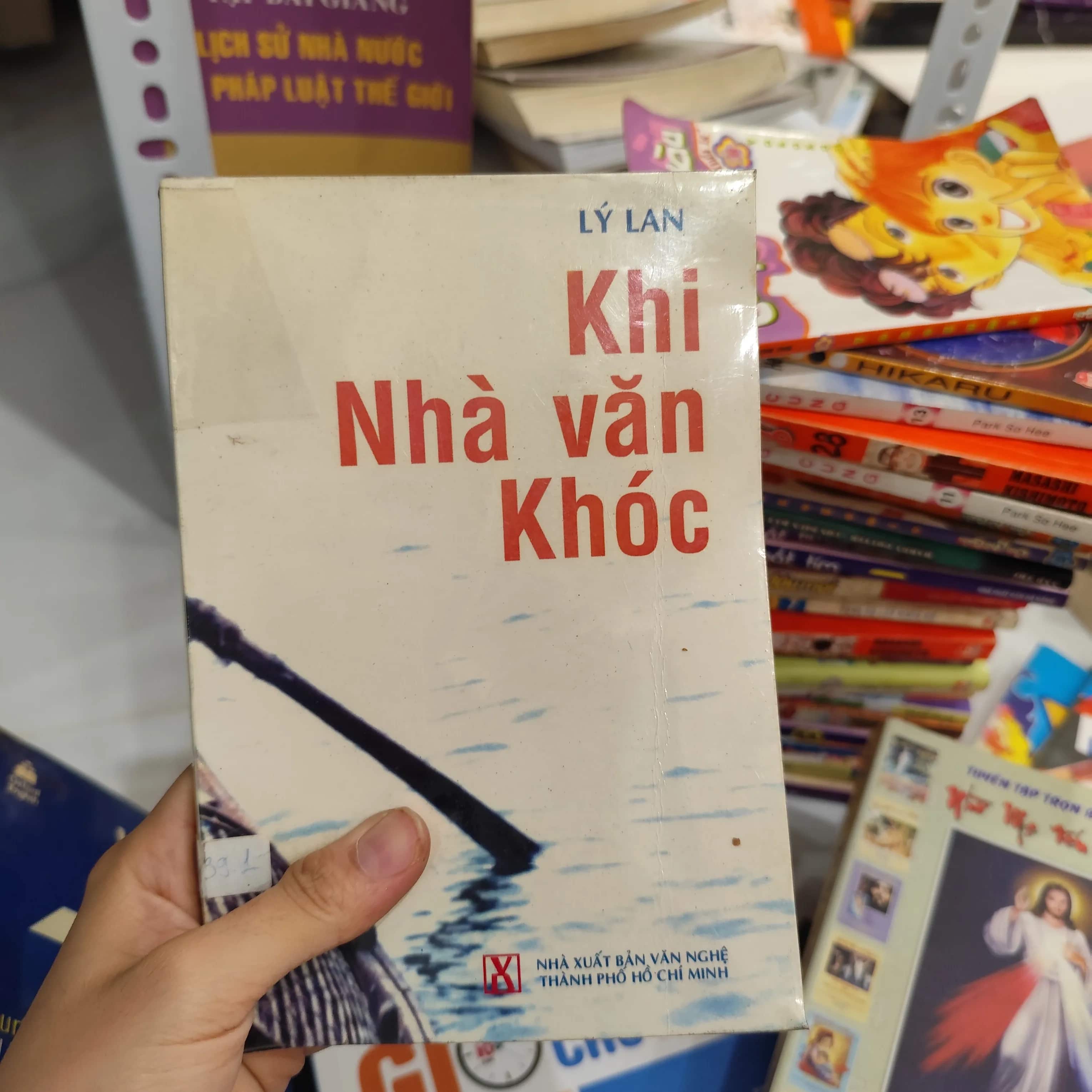 Khi nhà văn khóc