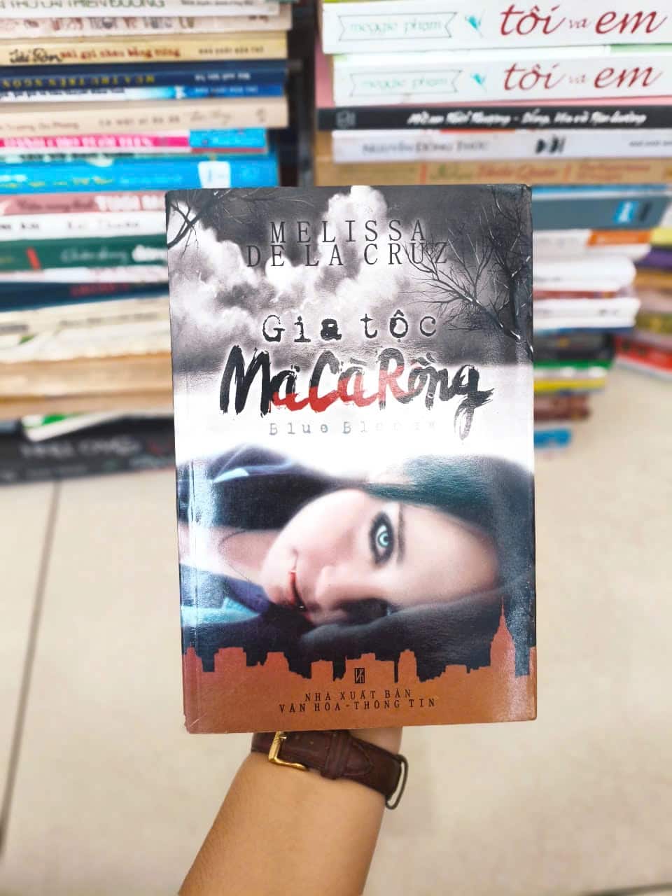 Gia Tộc Ma Cà Rồng