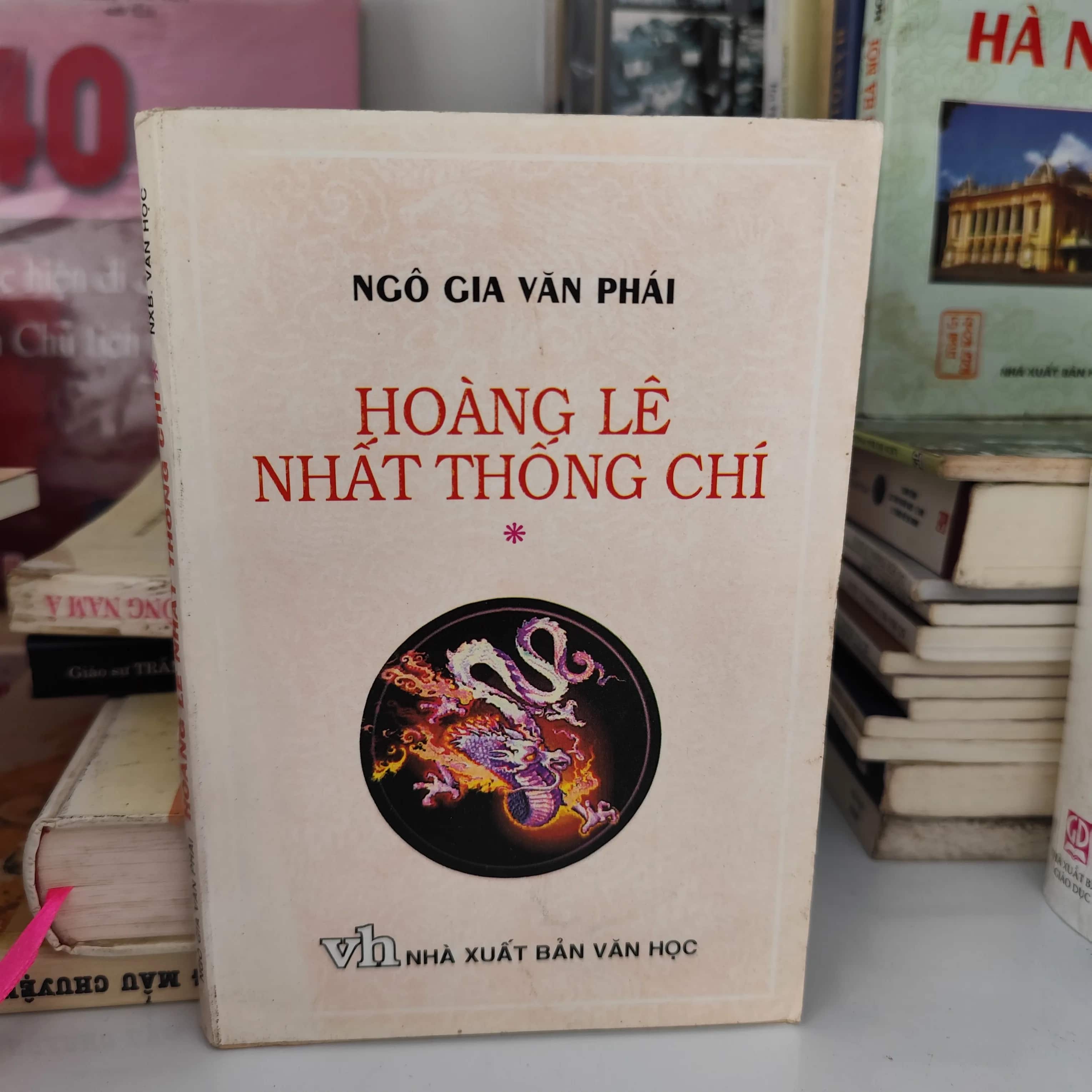 Ngô Gia Văn Phái Hoàng Lê Nhất Thống Chí