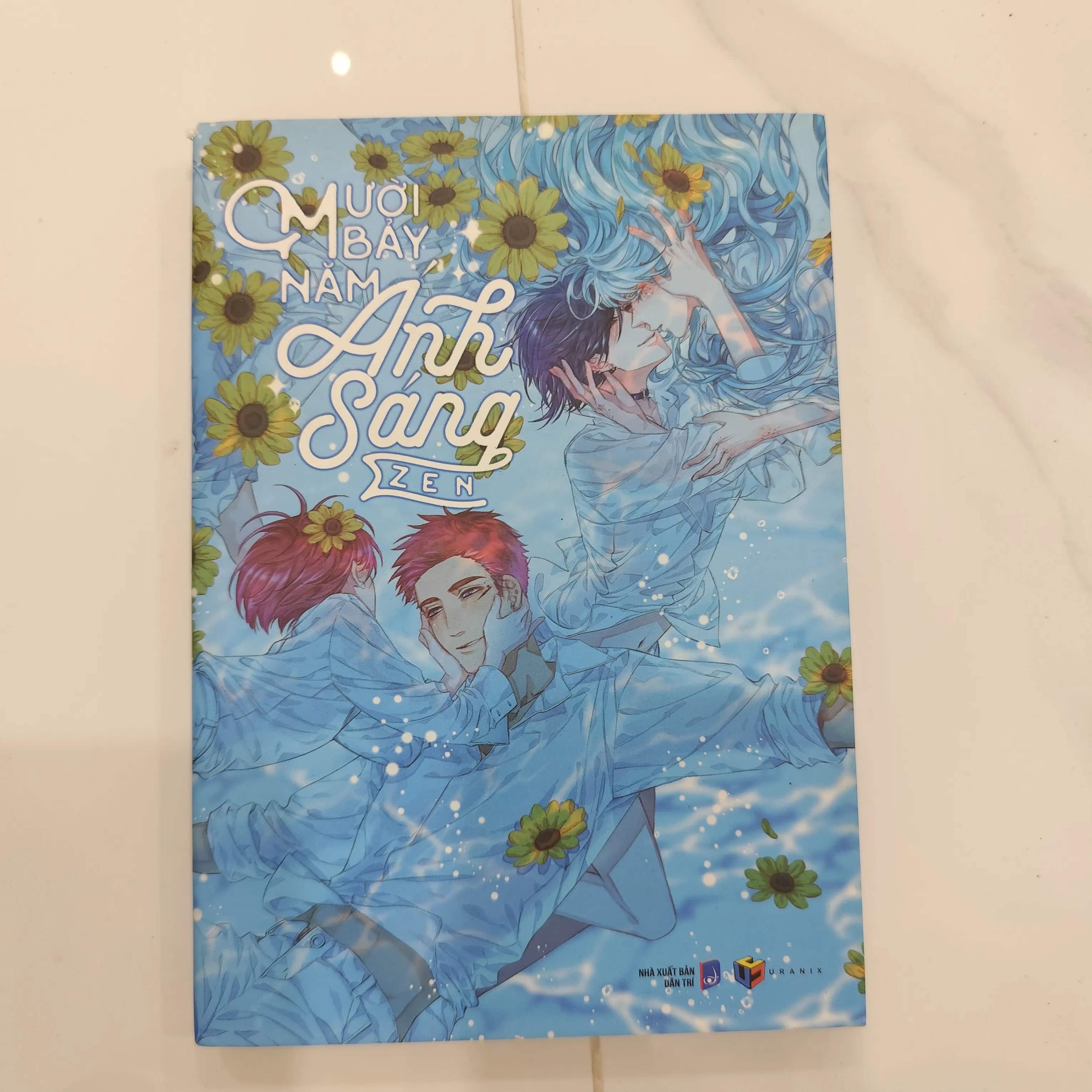 Mười bảy năm ánh sáng