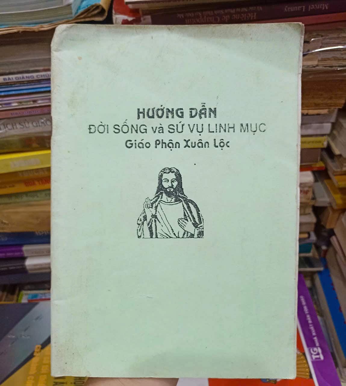 Hướng dẫn đời sống và sứ vụ linh mục