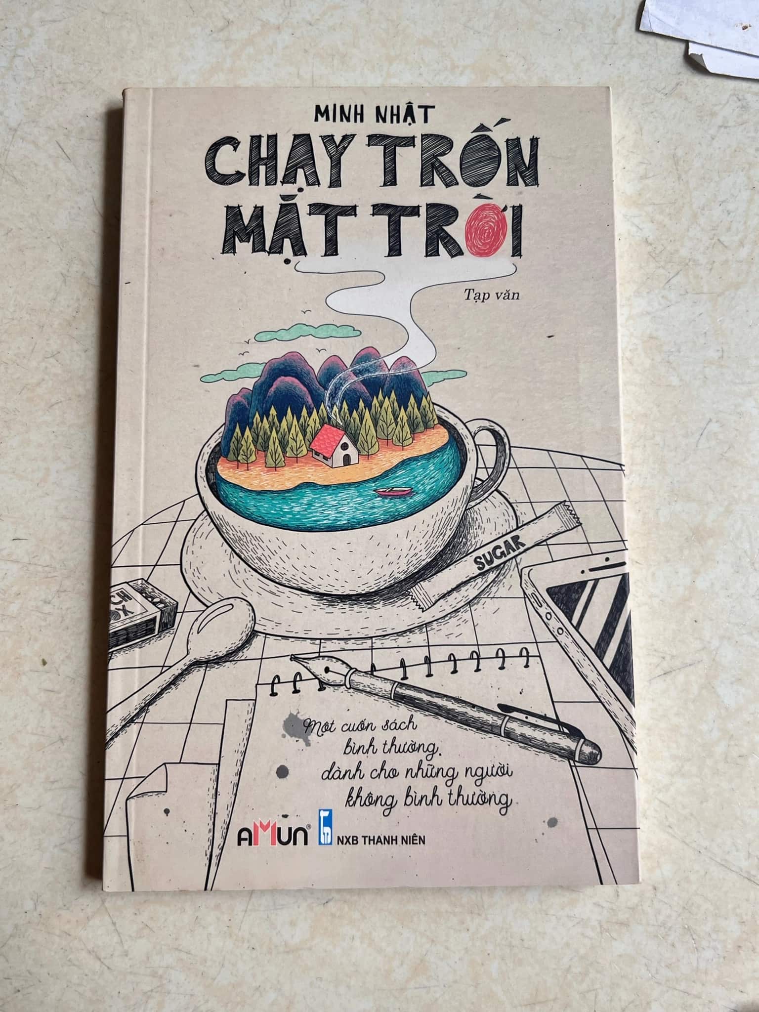 Tạp Văn Chạy trốn mặt trời - Minh Nhật