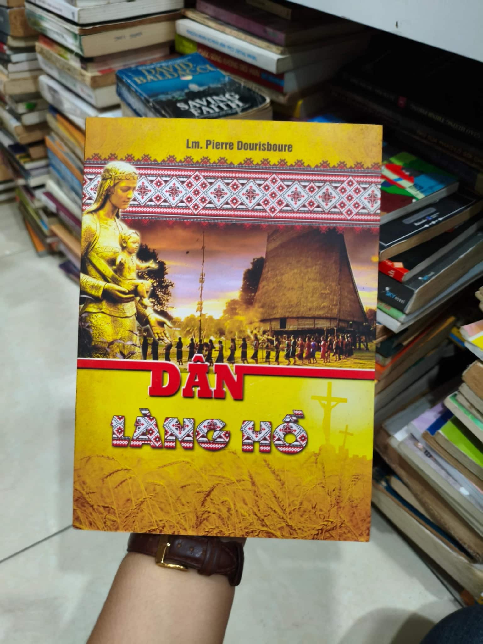 Dân làng hồ