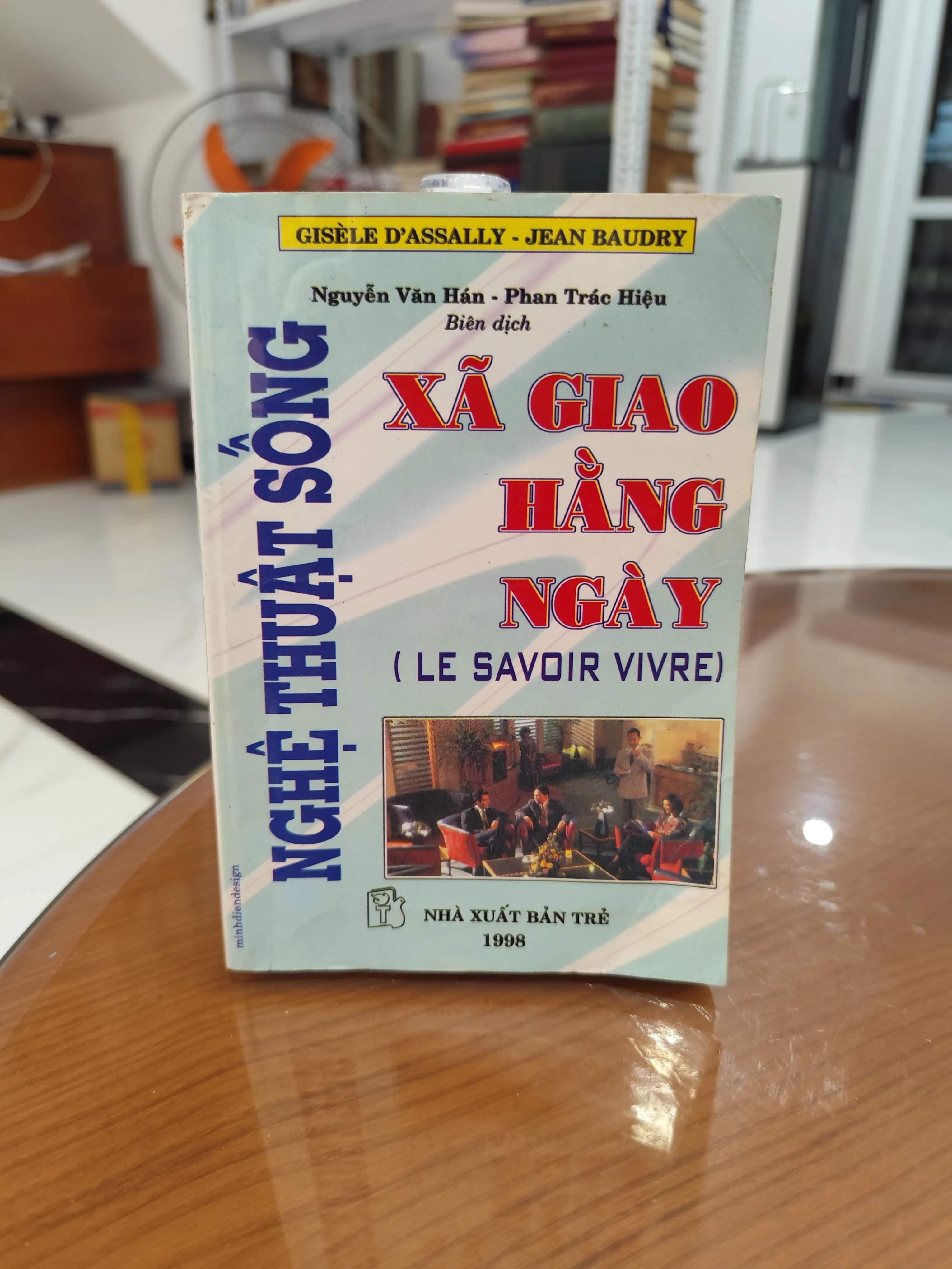 Nghệ thuật sống xã giao hằng ngày