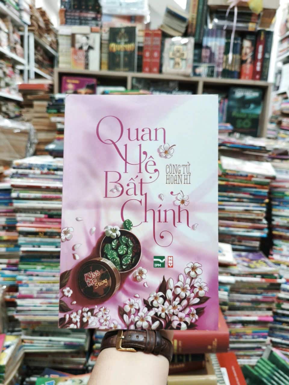 Quan Hệ Bất Chính