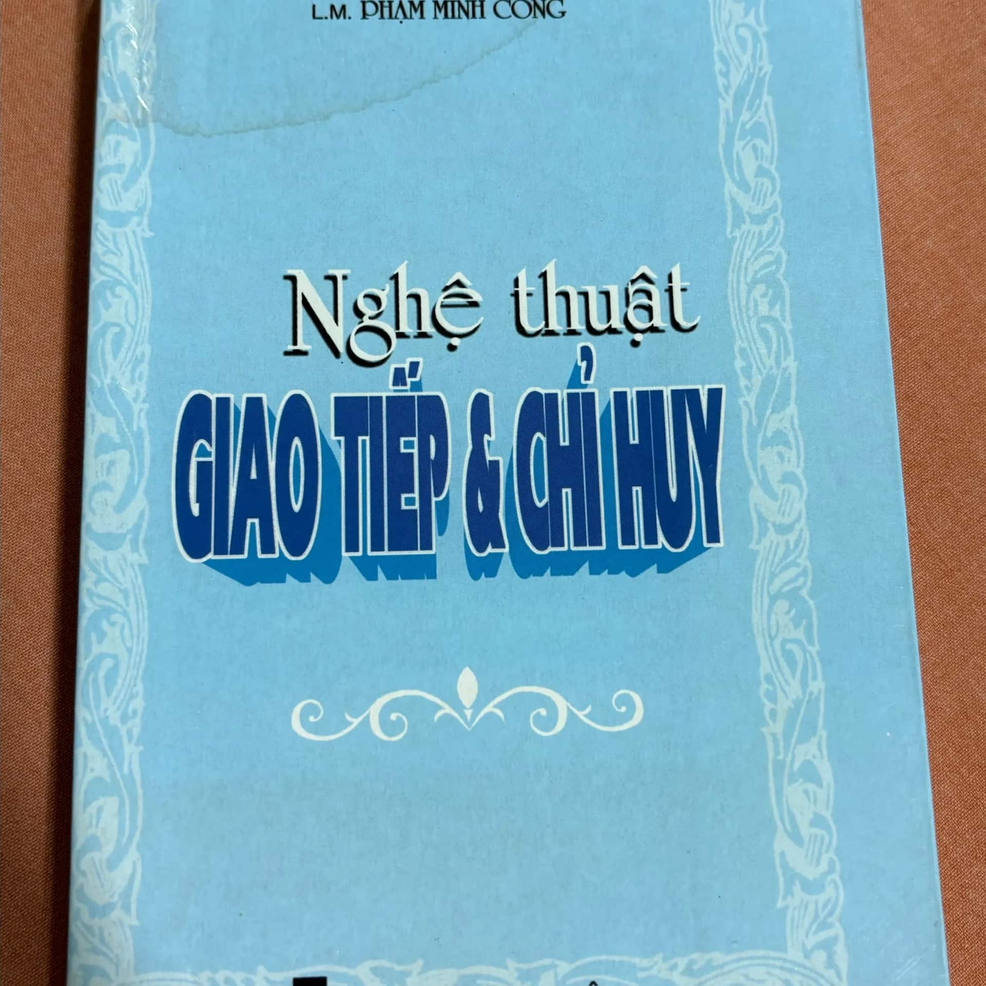 Nghệ thuật giao tiếp và chỉ huy