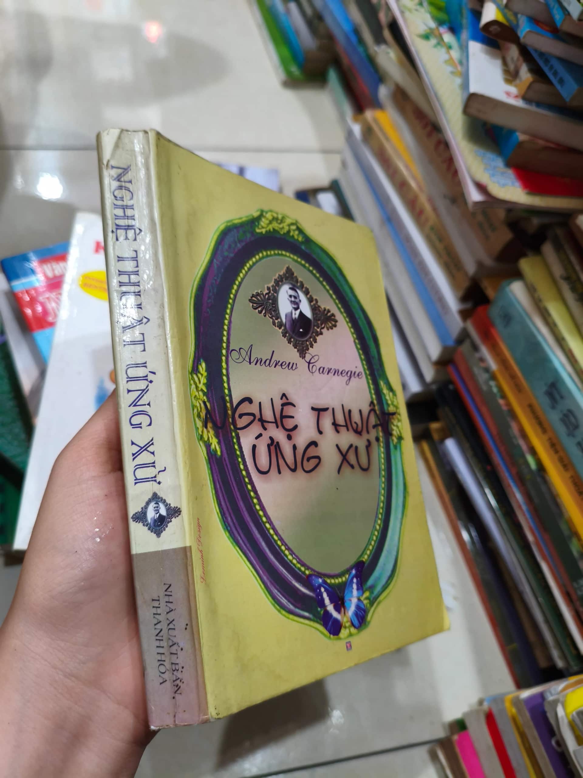 Nghệ thuật ứng xử