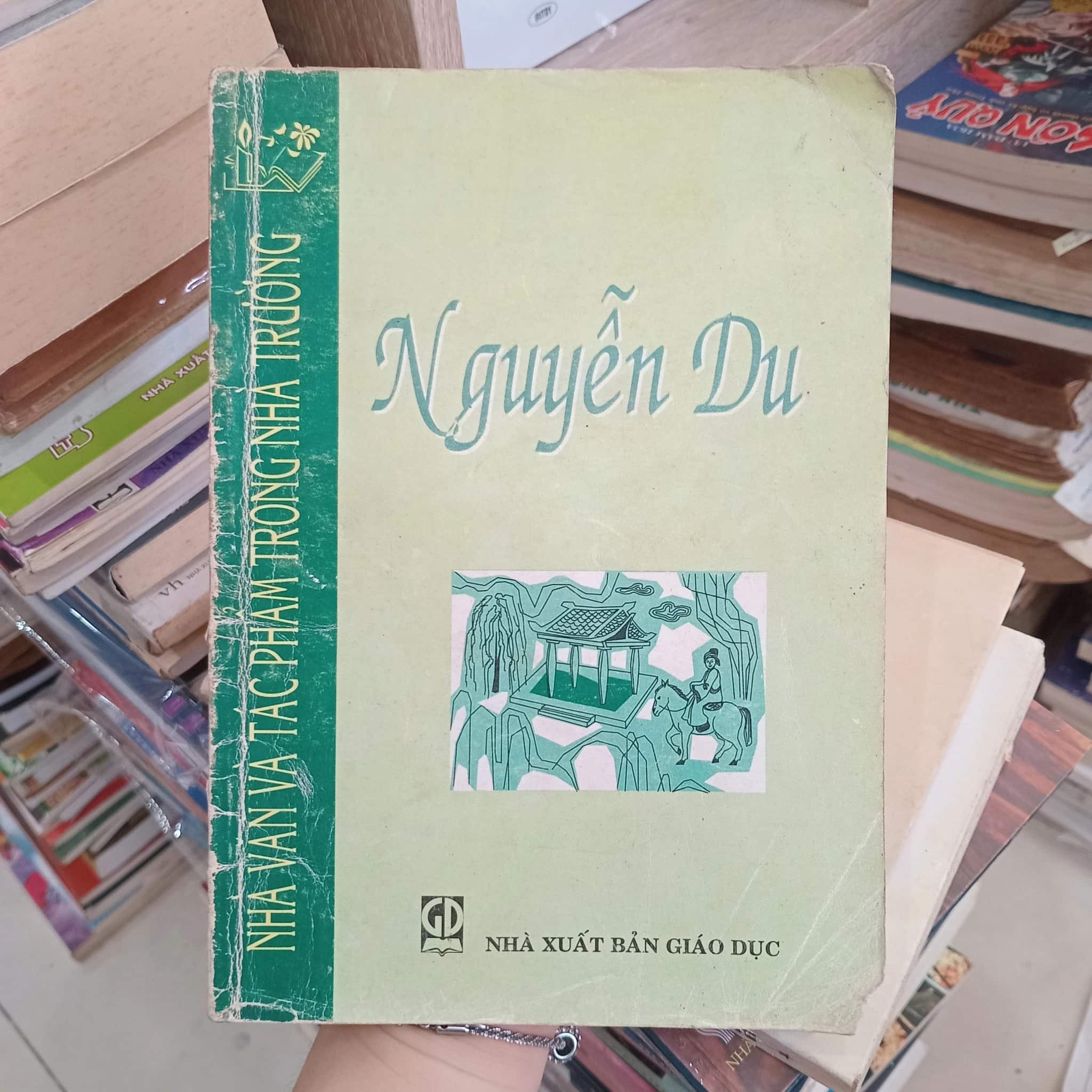 Nguyễn Du 