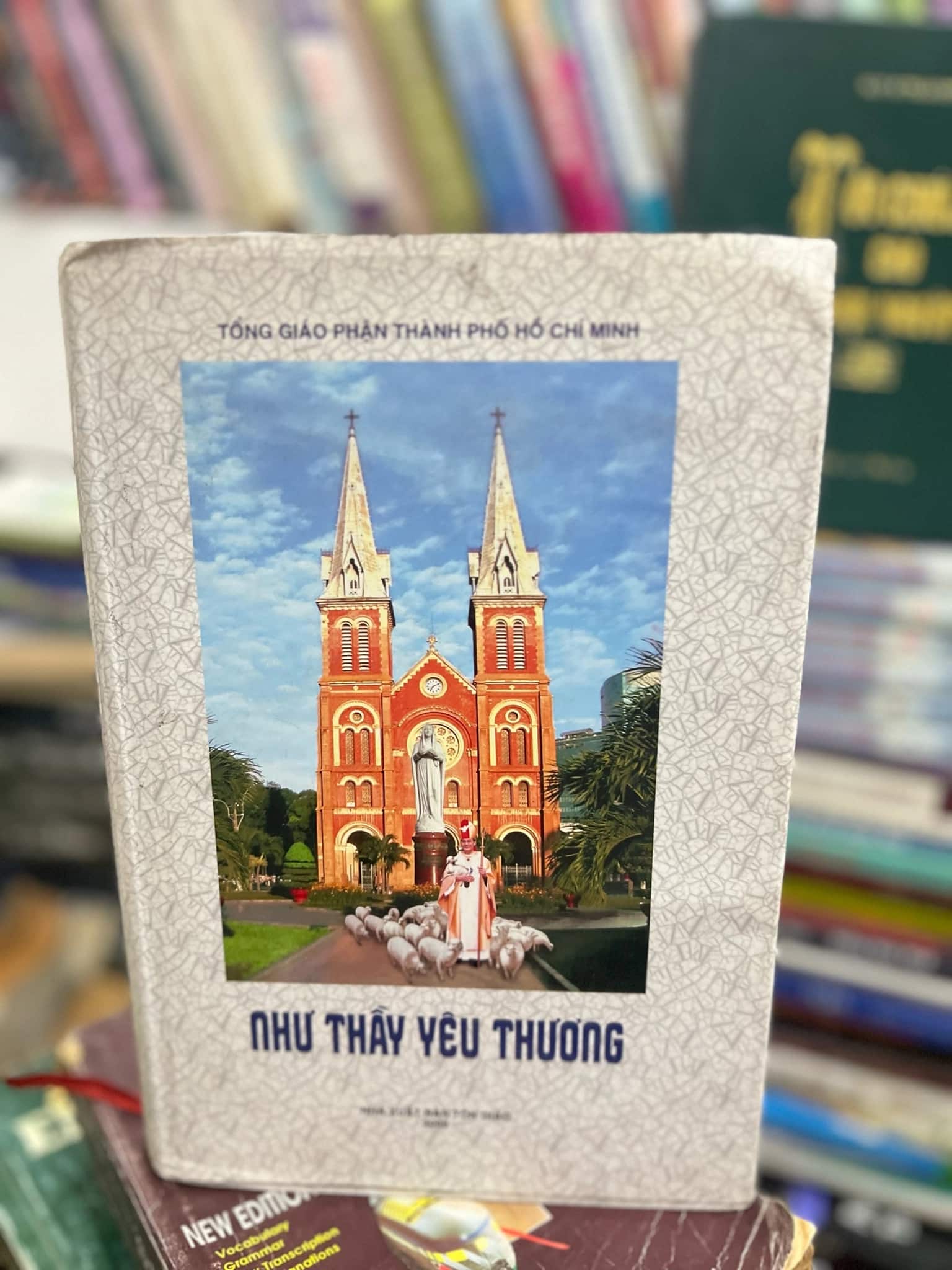 Như thầy yêu thương