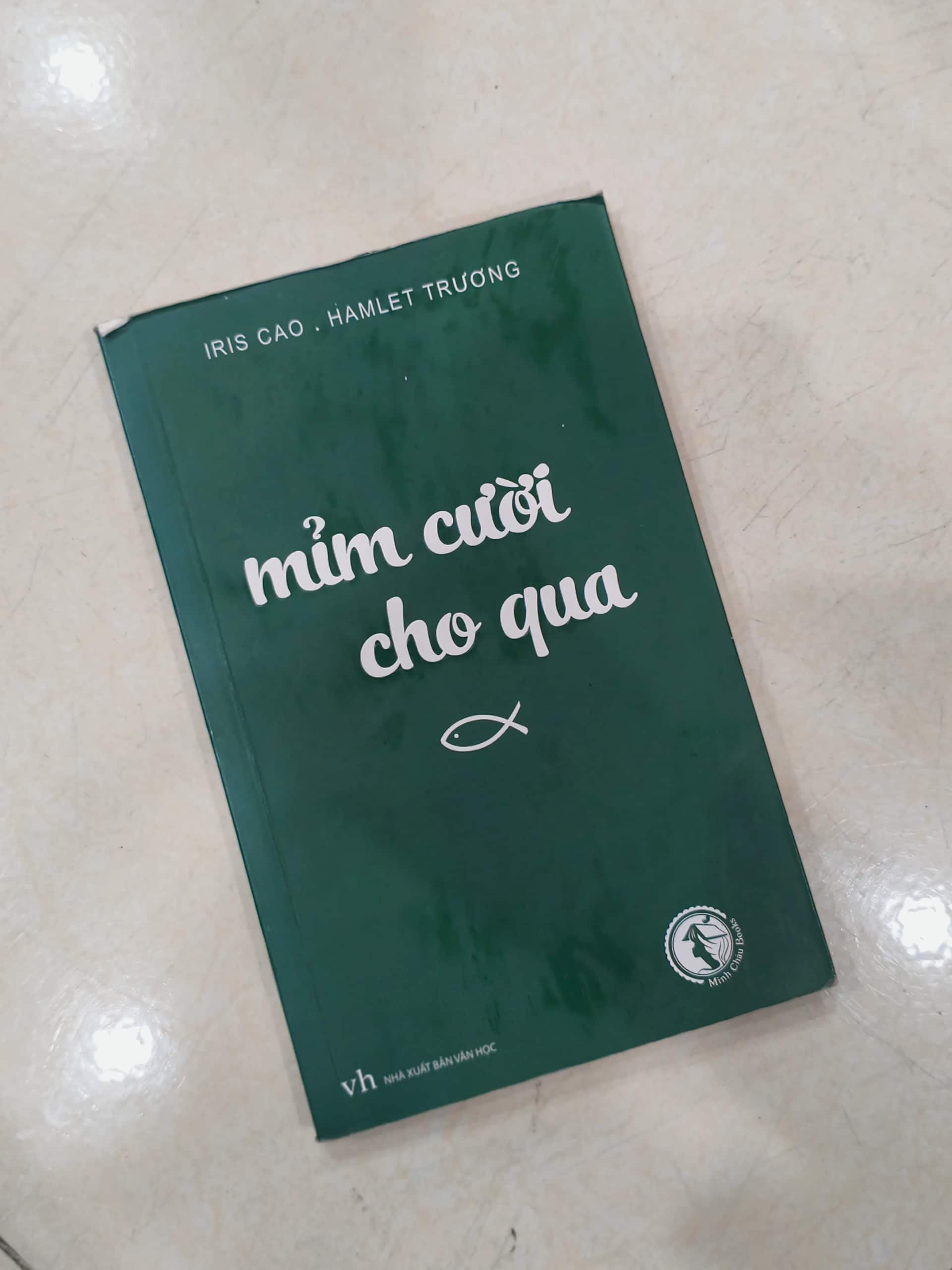 Mỉm cười cho qua
