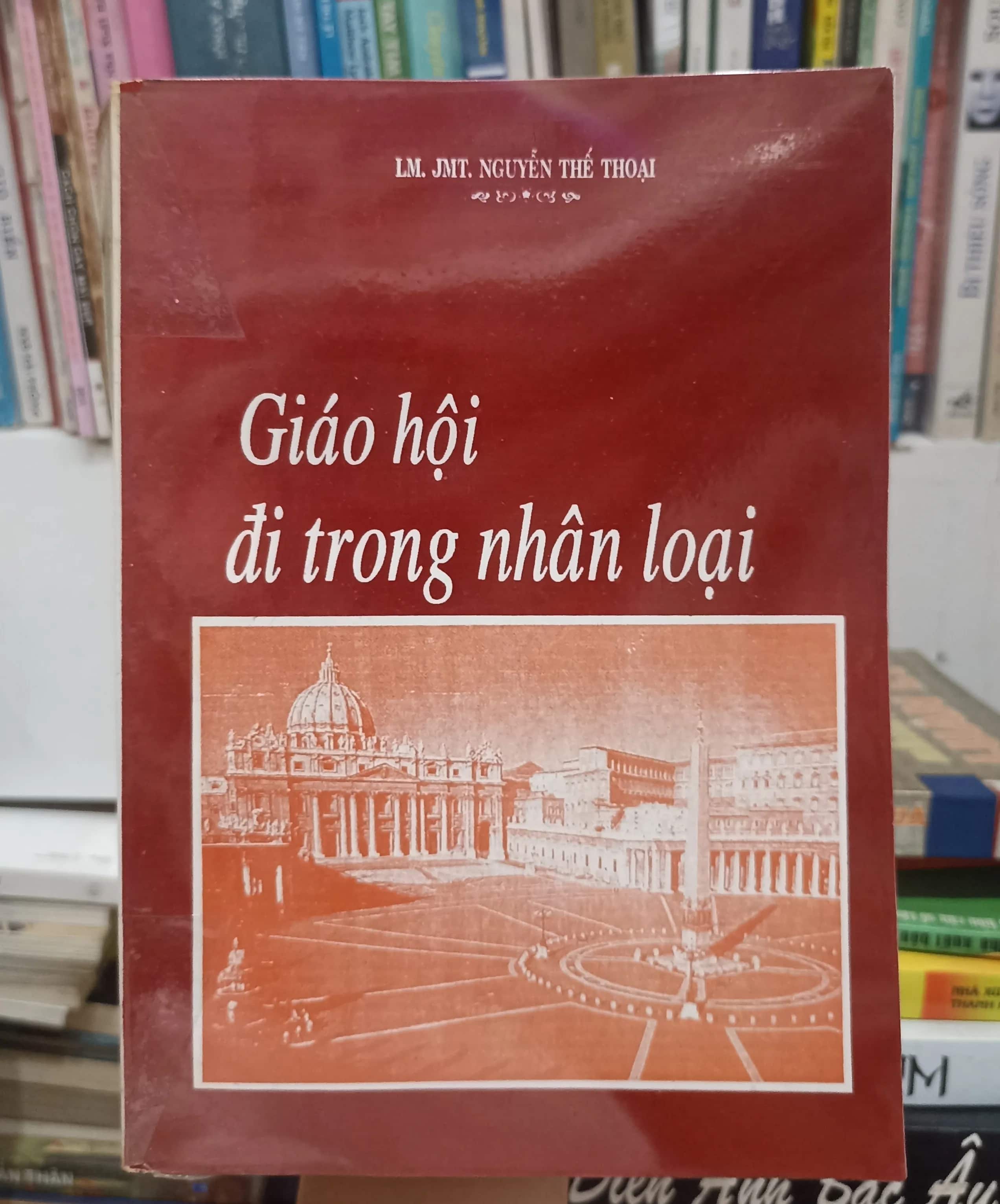 Giáo hội đi trong nhân loại 
