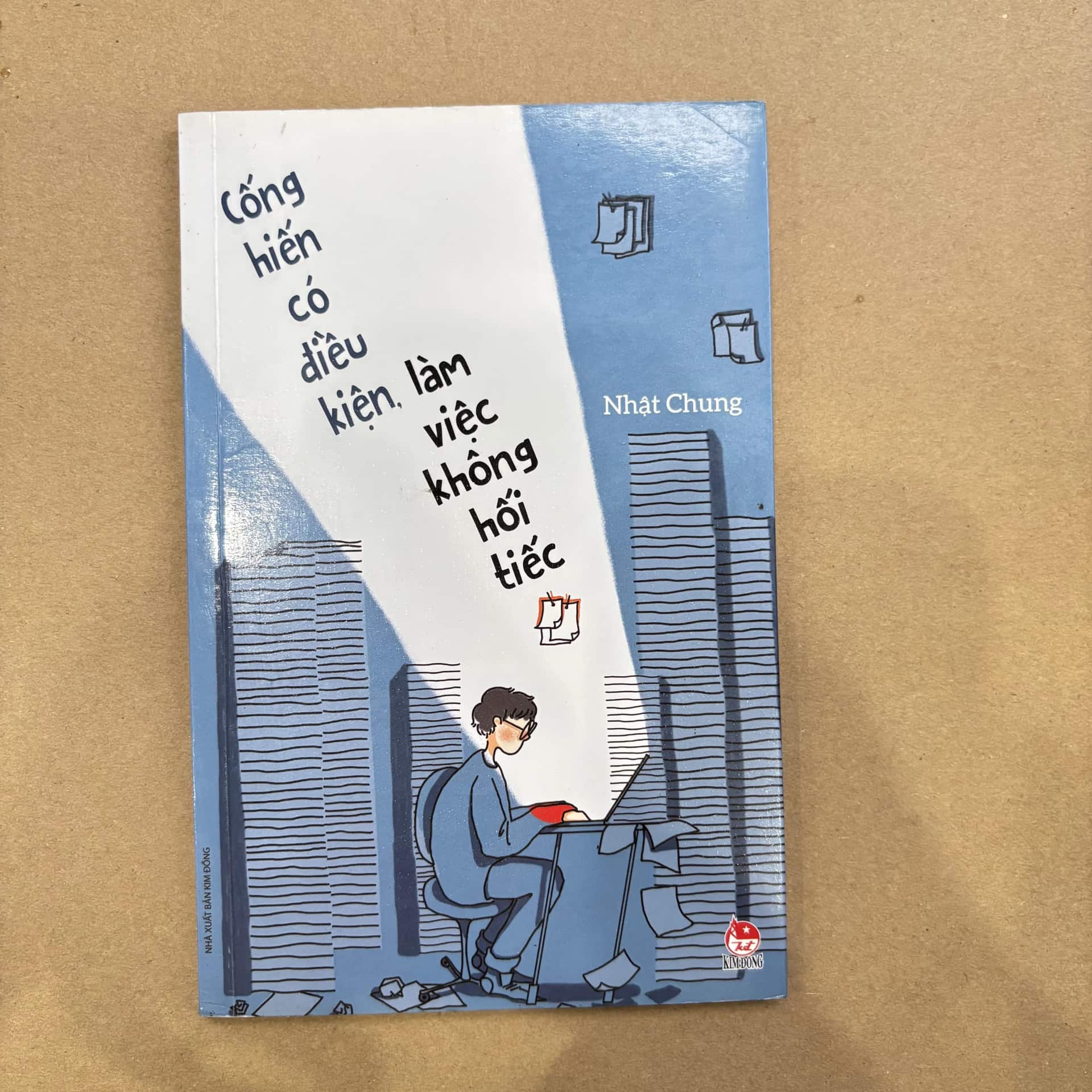 Cống hiến có điều kiện, làm việc không hối tiếc