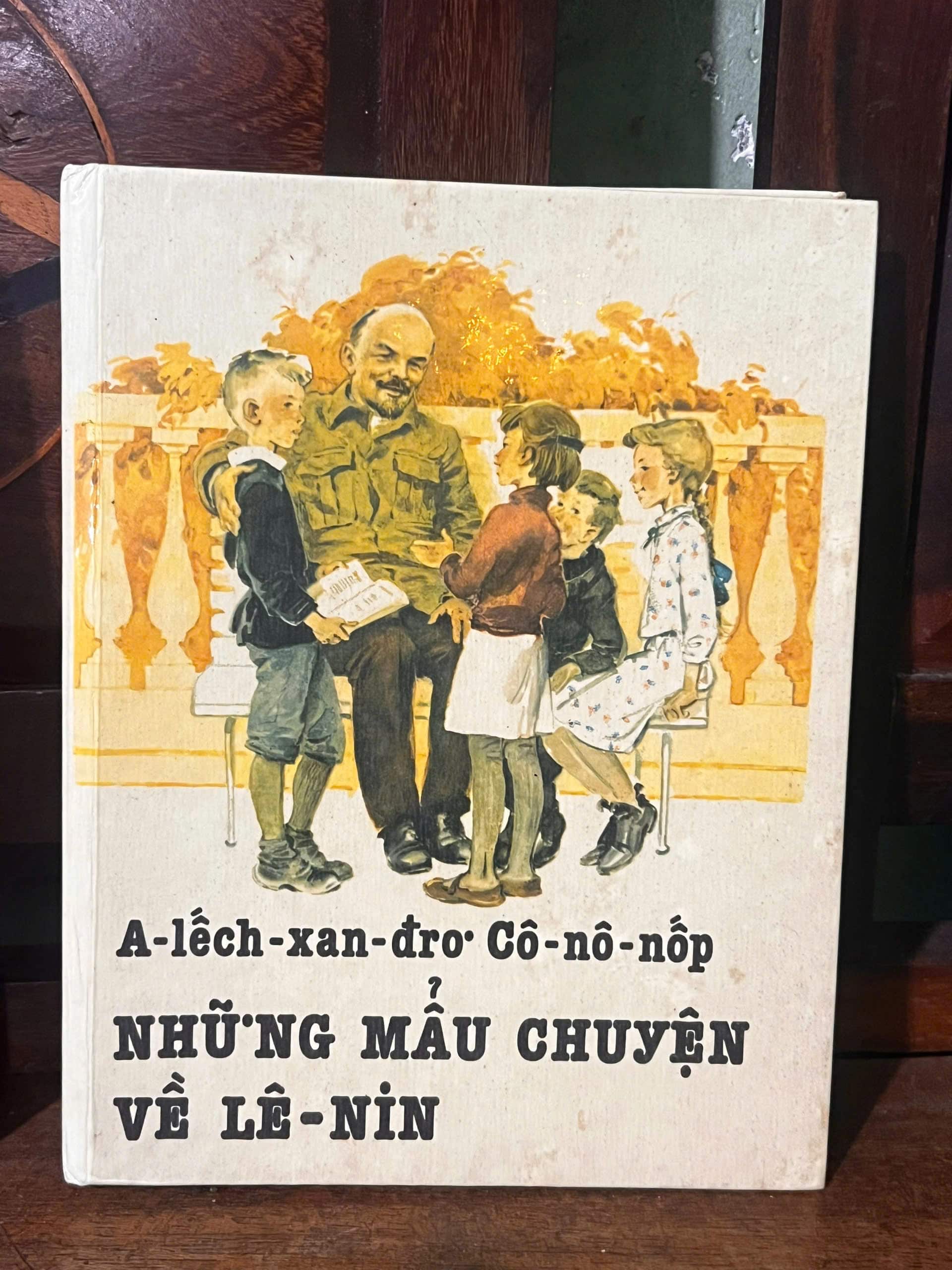 Những Mẫu Chuyện Về Lê Nin