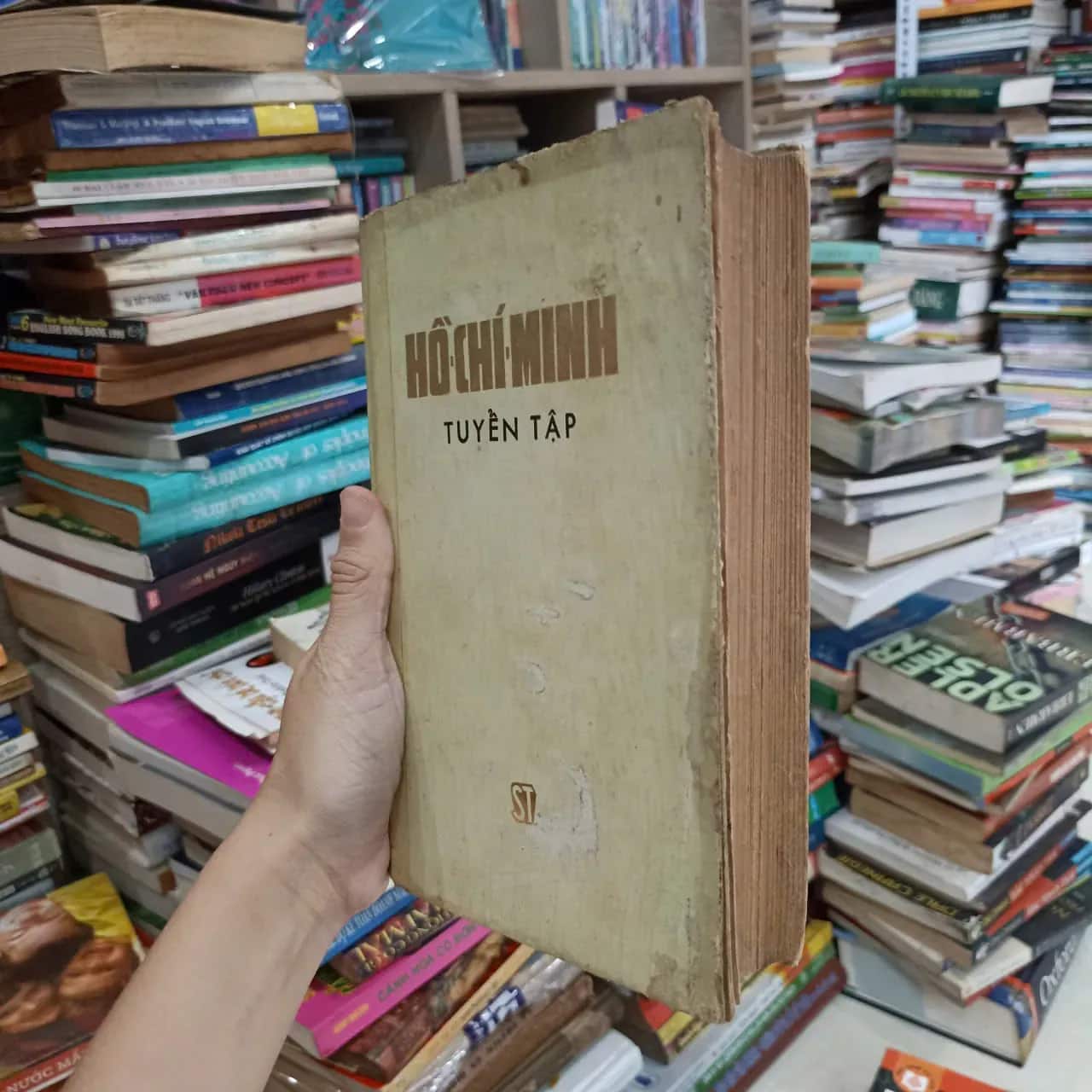 HỒ CHÍ MINH TUYỂN TẬP