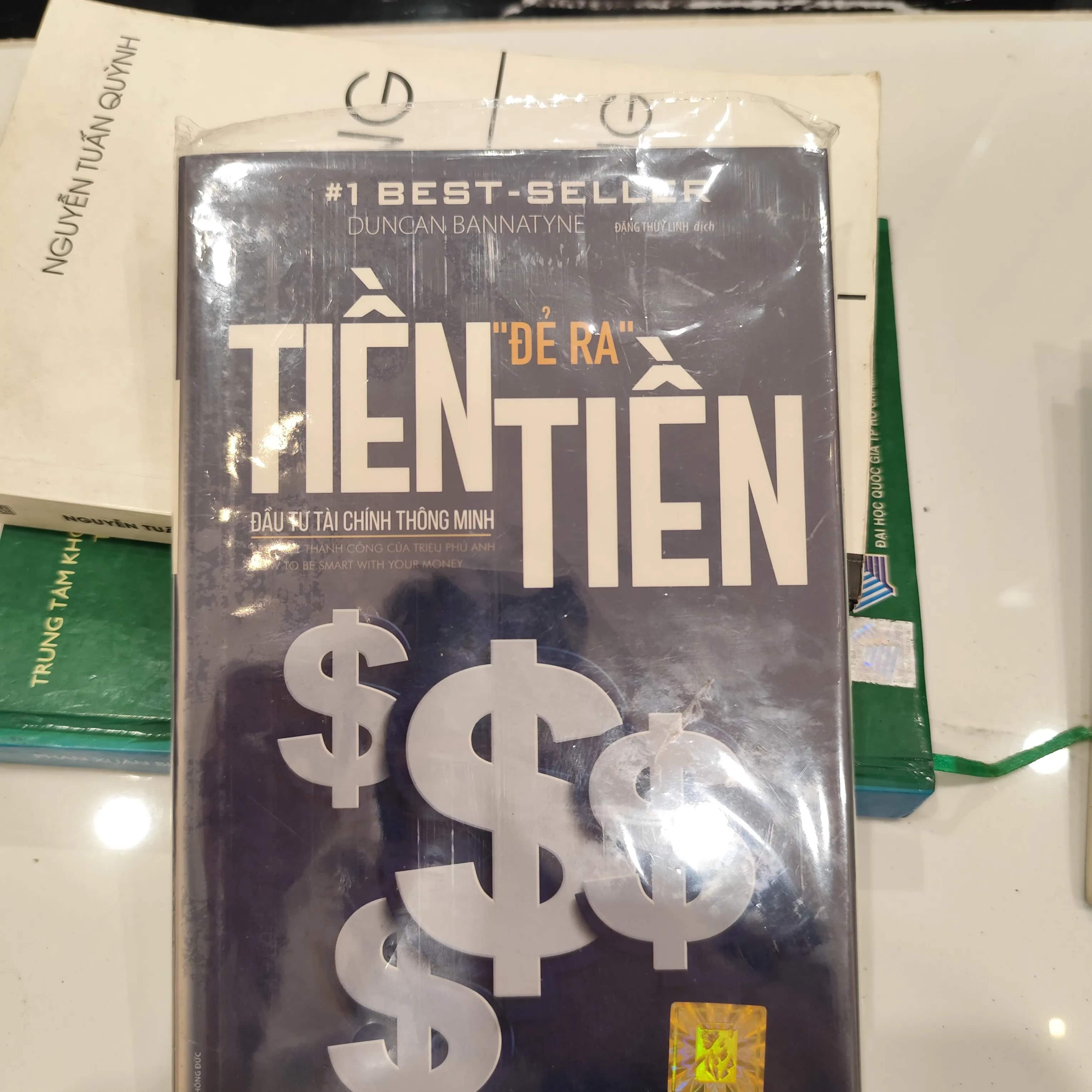 Tiền đẻ ra tiền