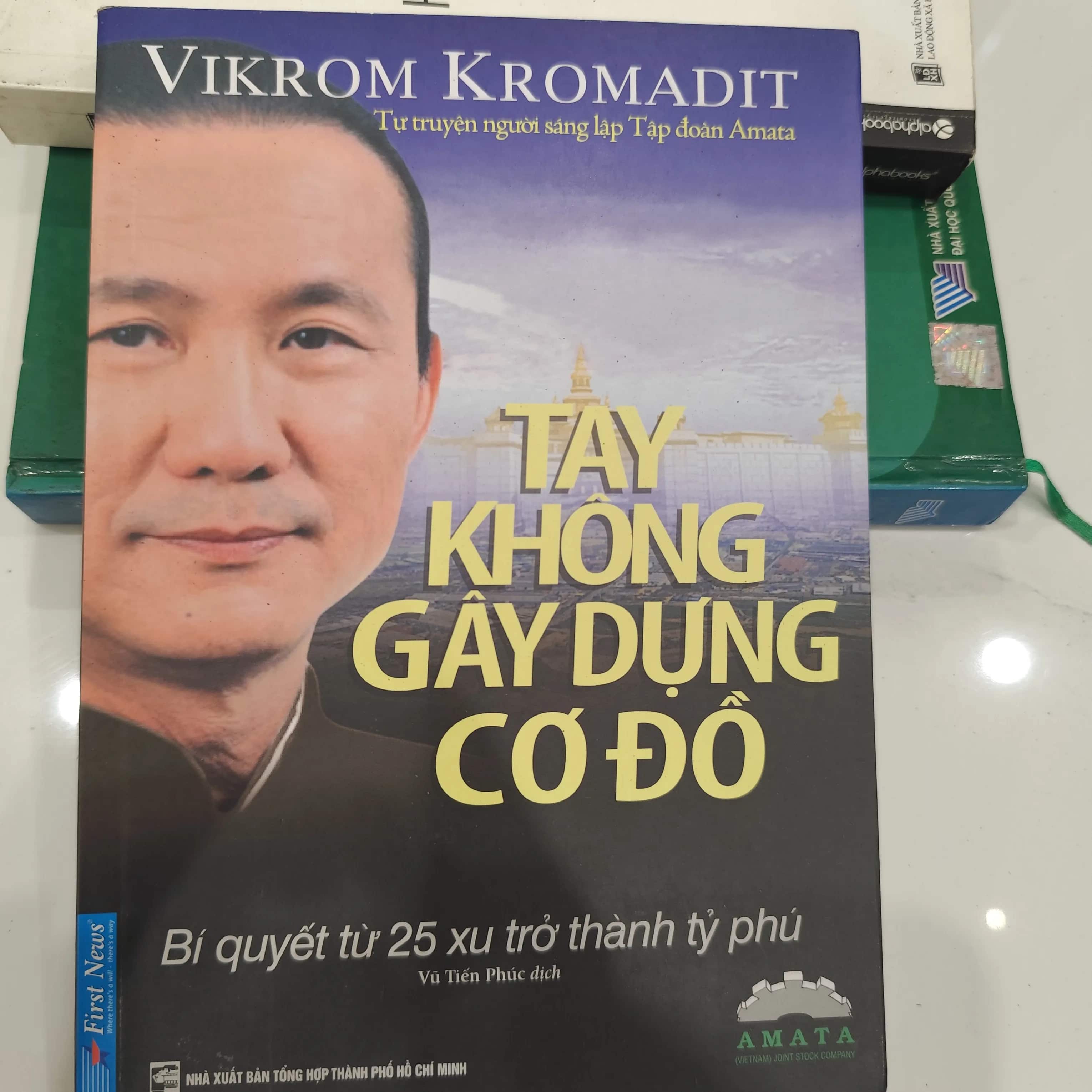 Tay không gây dựng cơ đồ