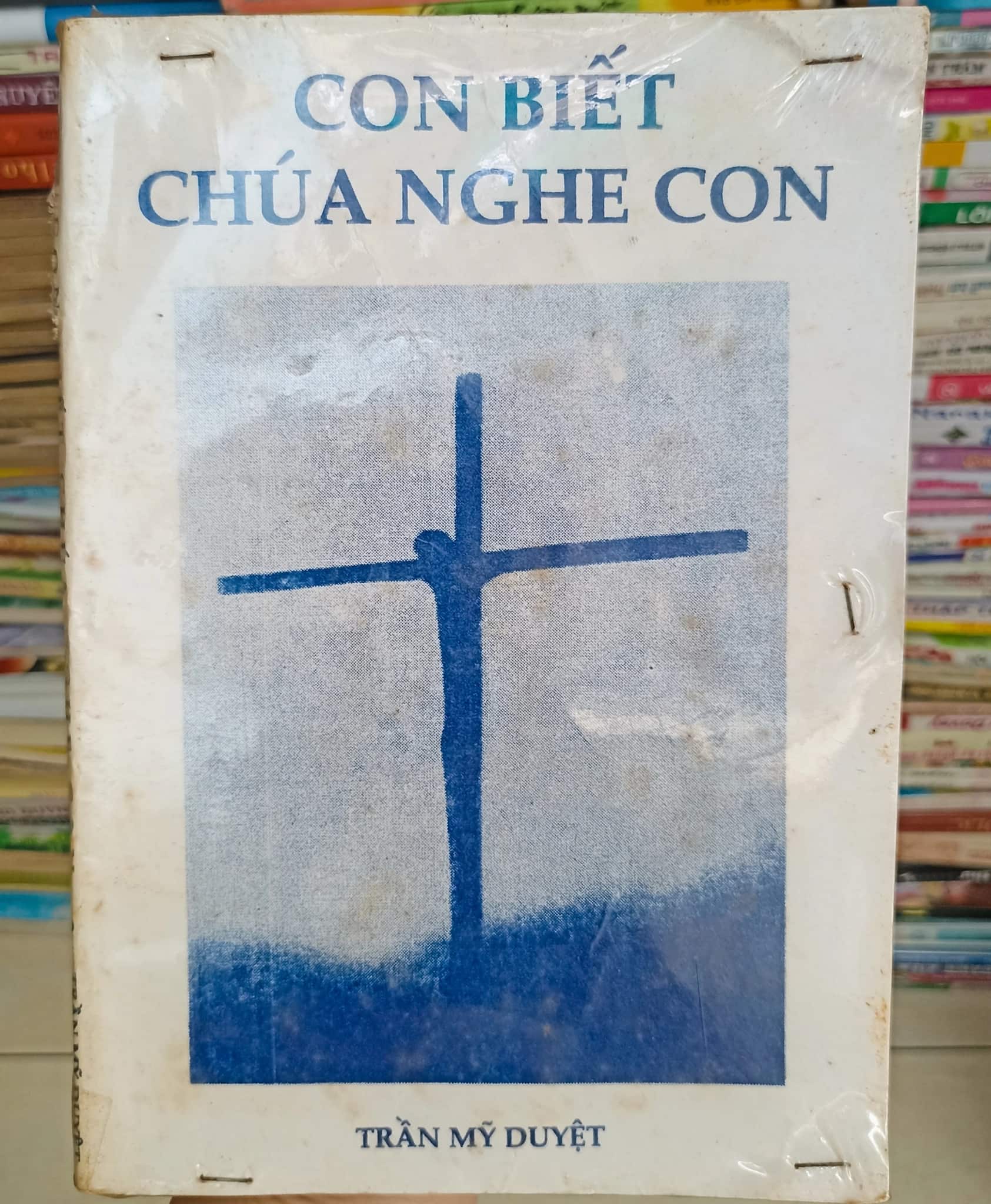 Con biết Chúa nghe con