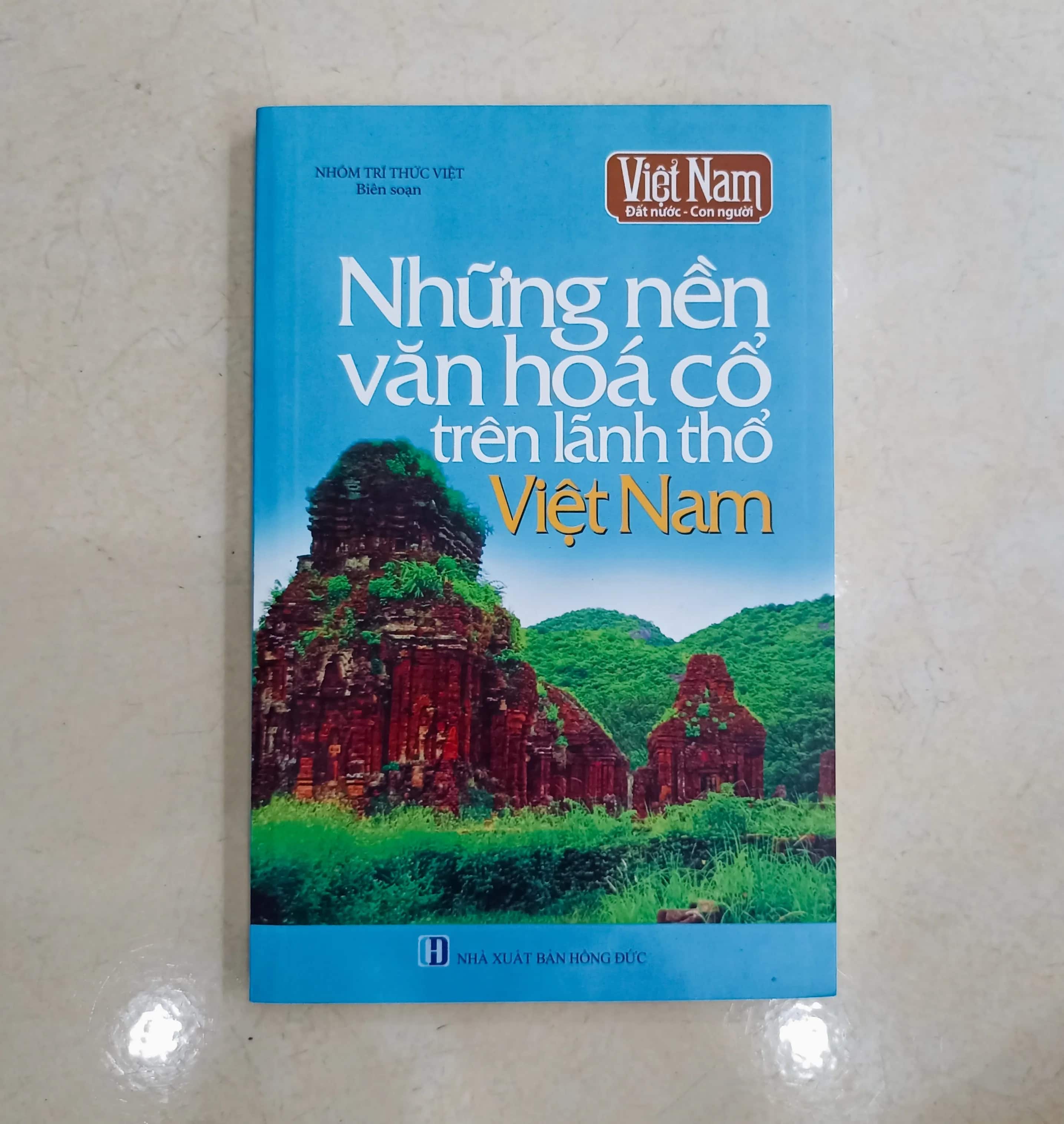 Những nền văn hóa cổ trên lãnh thổ Việt Nam 