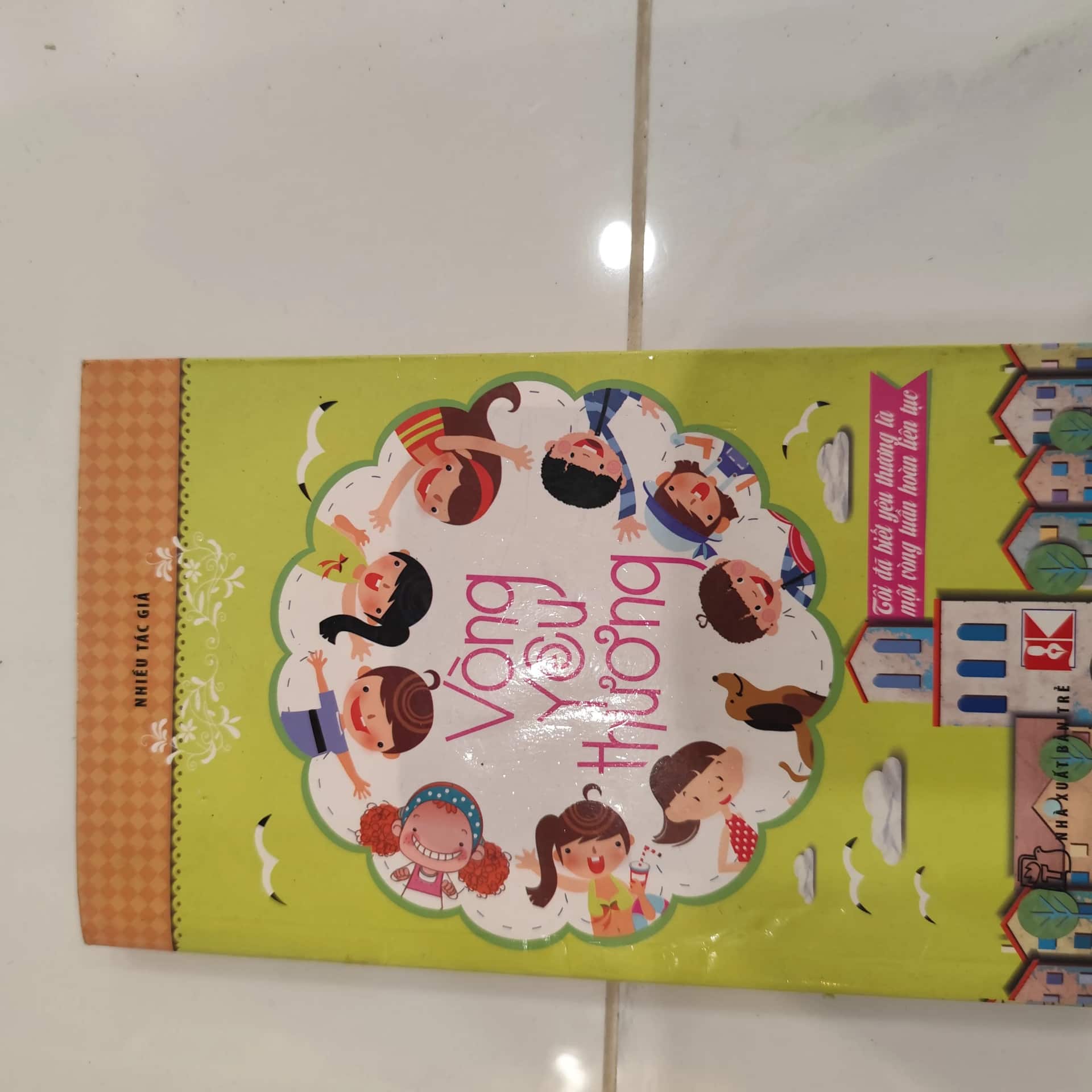 Vòng yêu thương